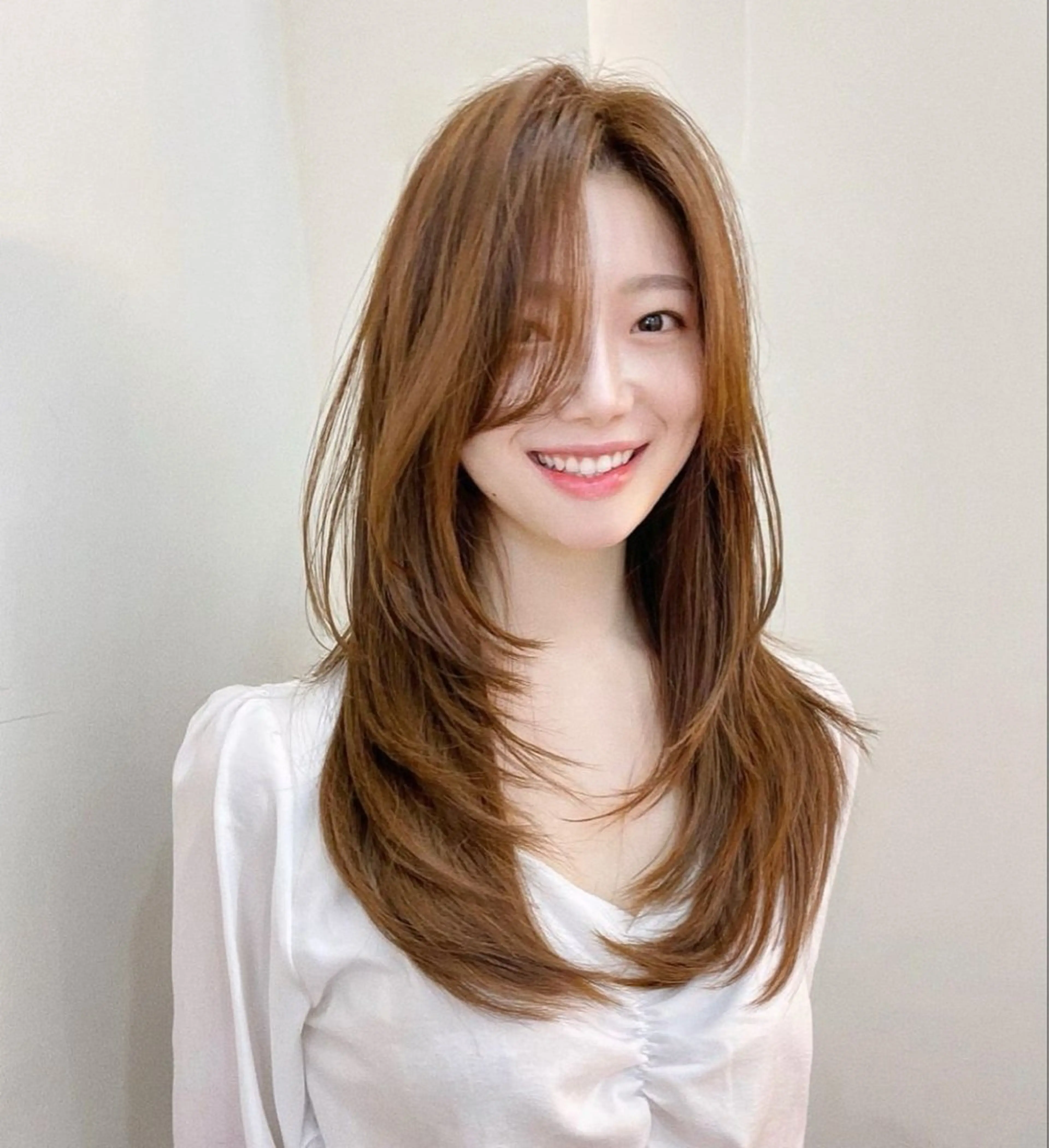 ロング 《期間限定無料》 レイヤーカット✂️のヘアスタイル