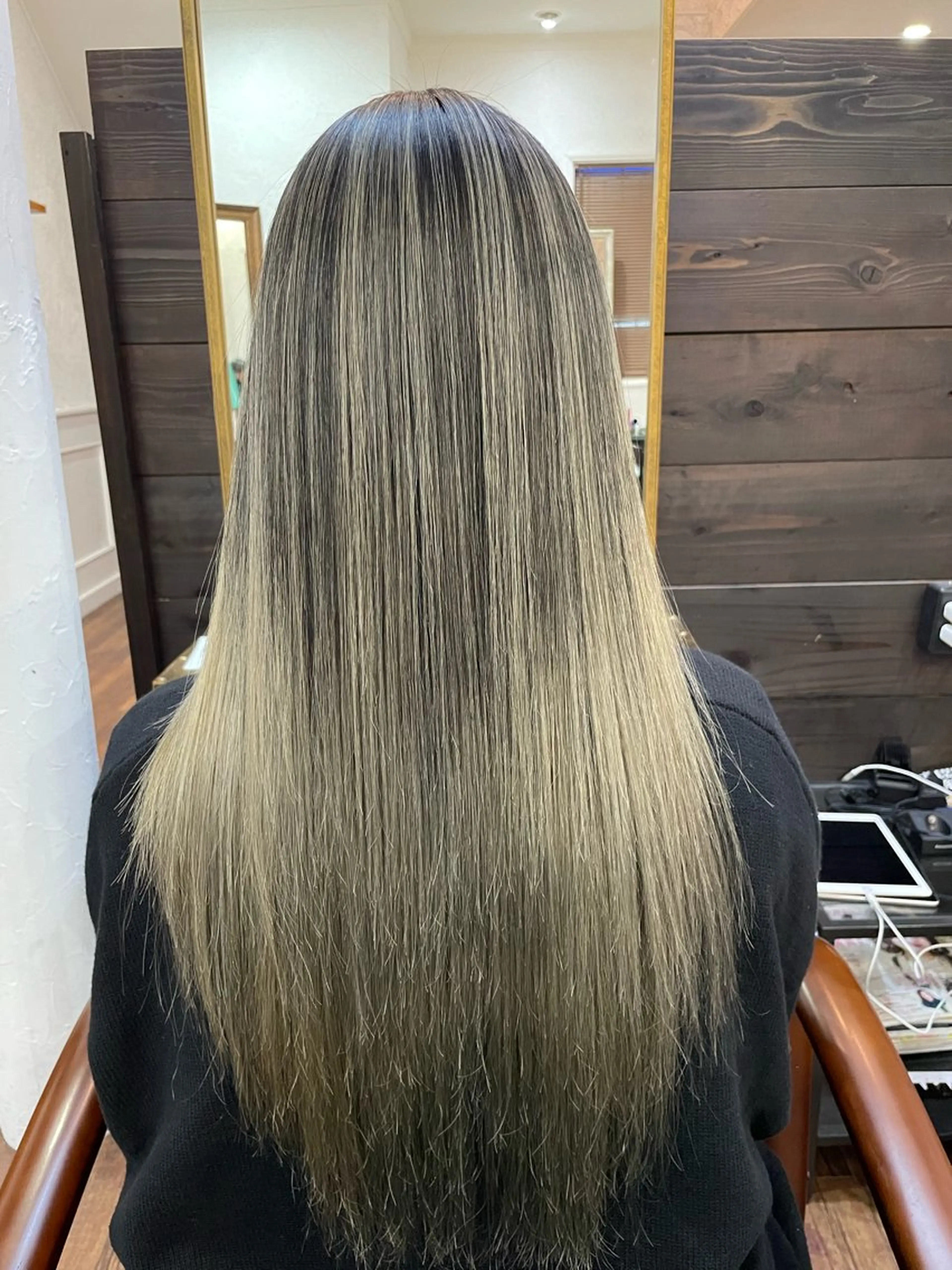 ロング ヘアカラー REGISTA hair  works所属・下林 雅明のヘアスタイル