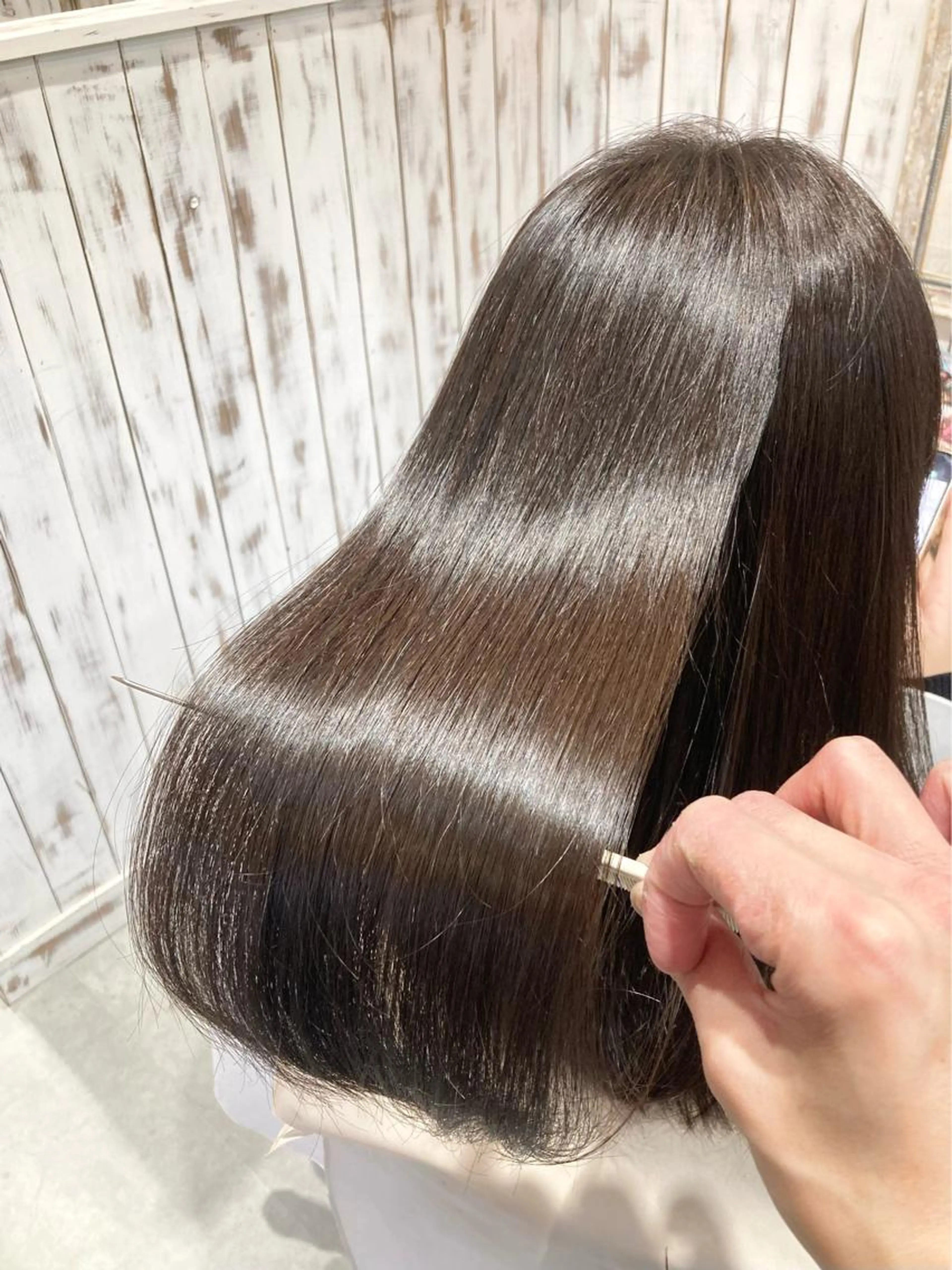 ［ストレート後の調整も◎］カット＋髪質改善酸性ストレートの写真