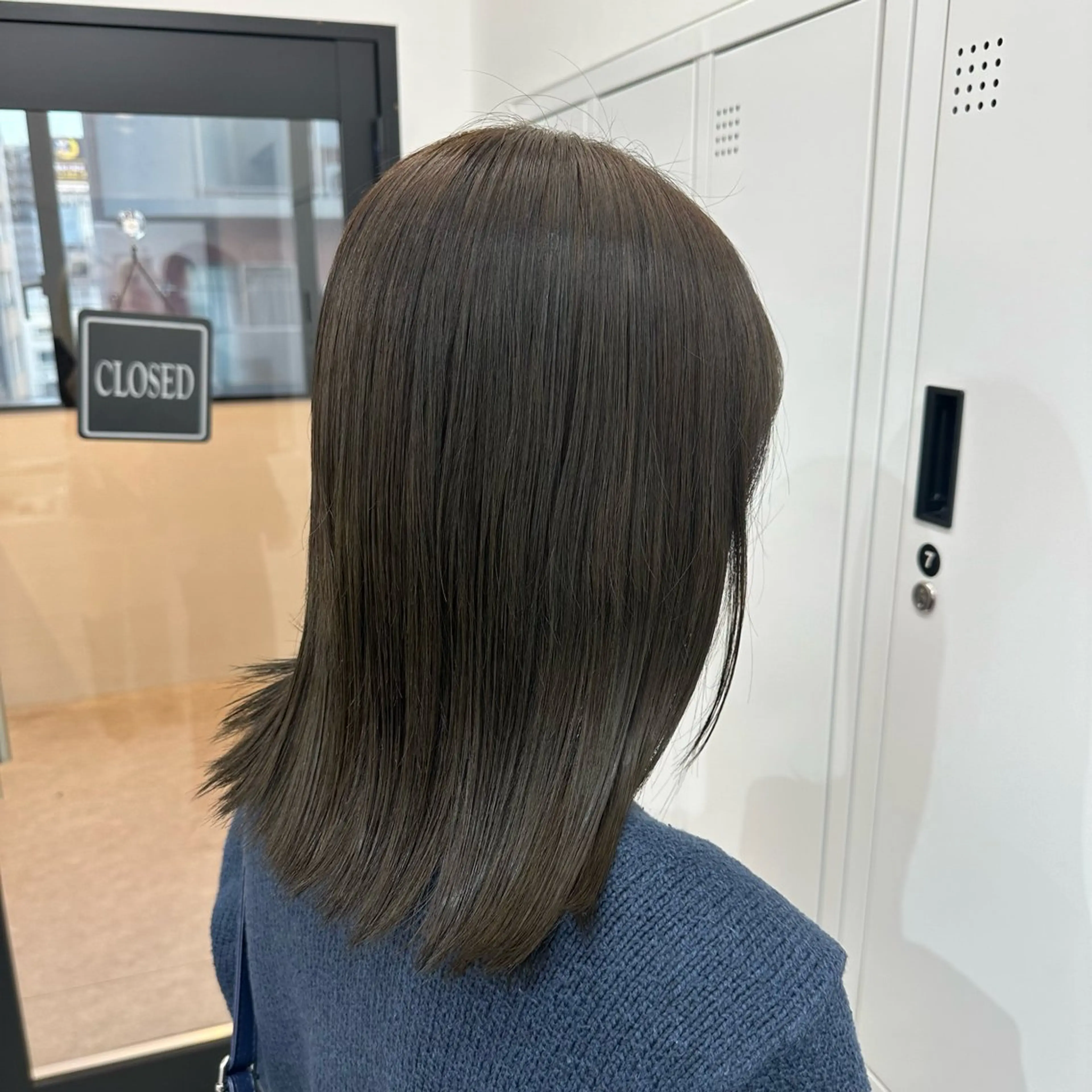 カラー ブラウンカラー オリーブブラウン ヘアカラー トリートメント 💎艶々ハイトーン MOE💍🤍のヘアスタイル