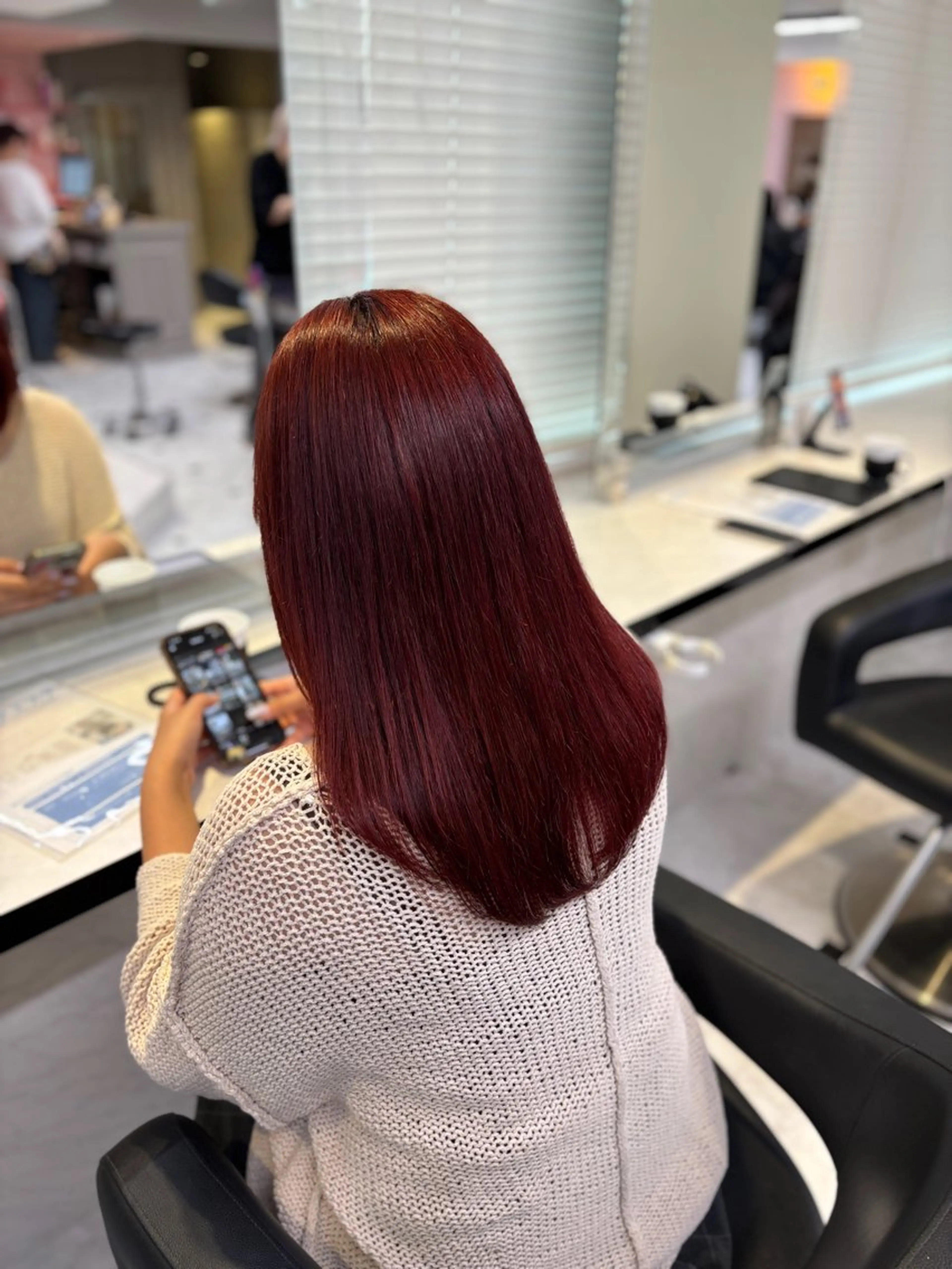 ロング カラー ブリーチ ダブルカラー レッドカラー 髪質改善 ヘアカラー 💙ハイトーン韓国風 色白ヘア💙manaのヘアスタイル