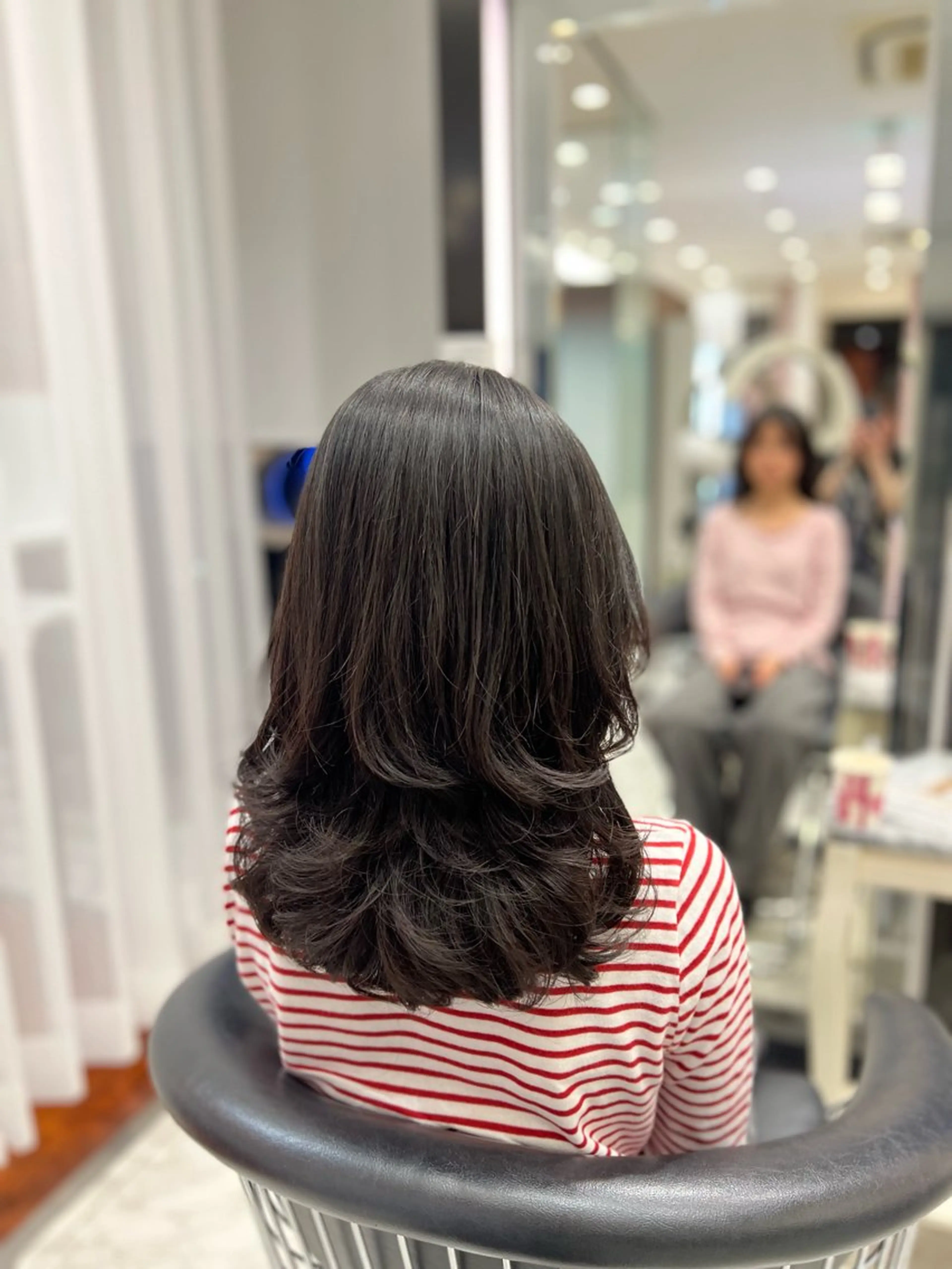 ミディアム パーマ カット パーマ コテ巻きパーマ💙 シノヤユイのヘアスタイル