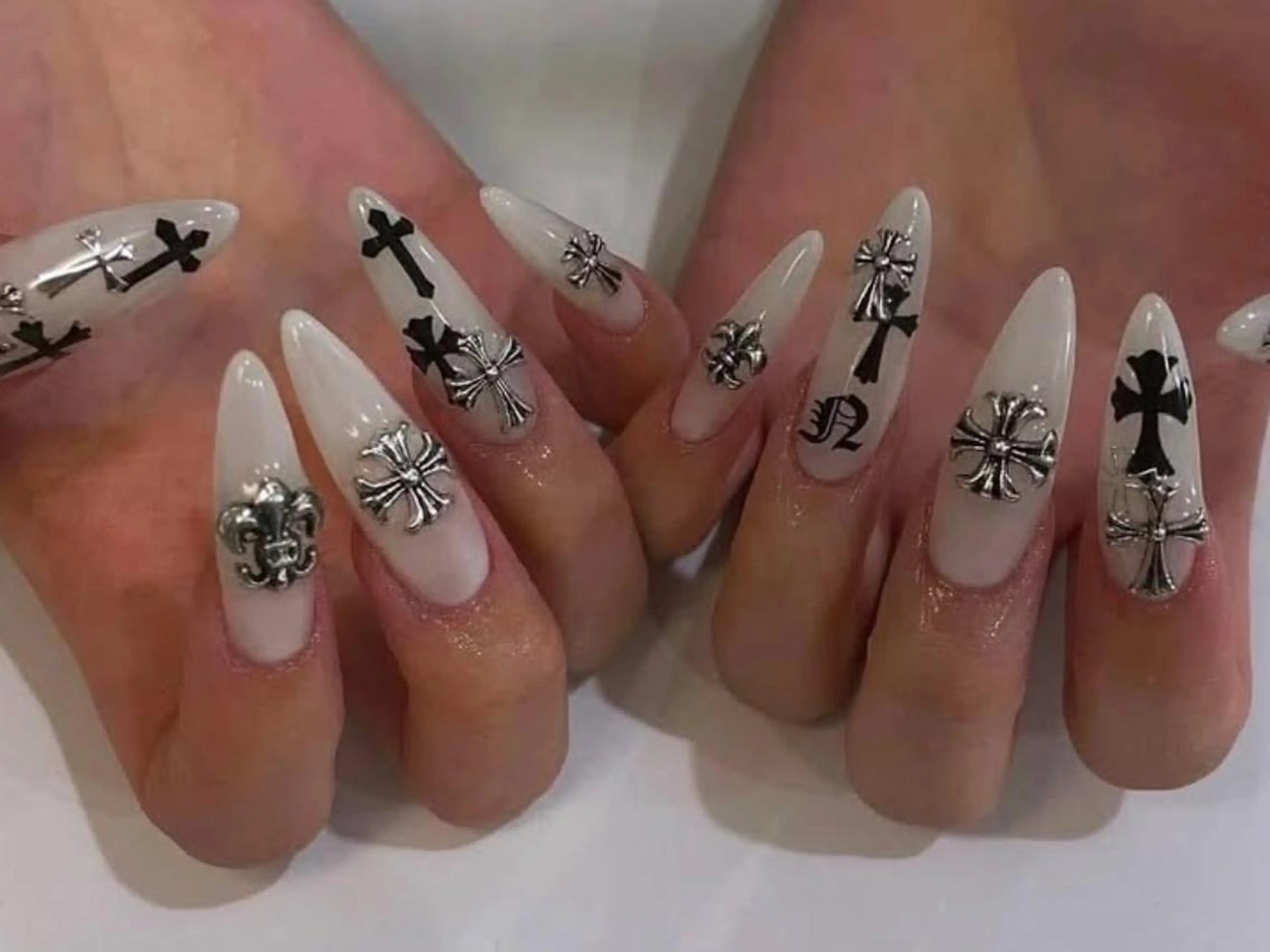 ネイル lucky シュウのネイルデザイン