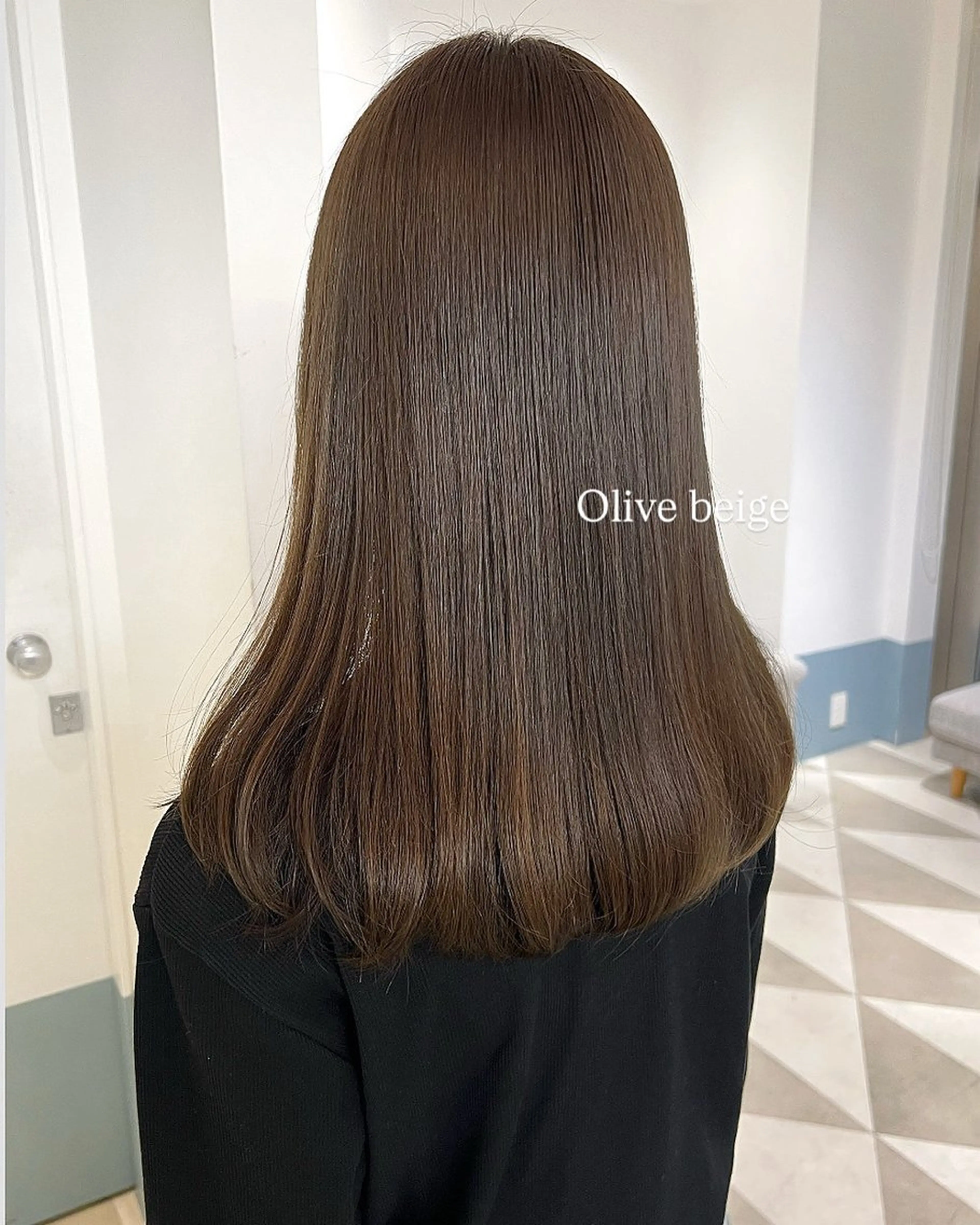 ミディアム カラー ヘアカラー 成岡 愛美のヘアスタイル