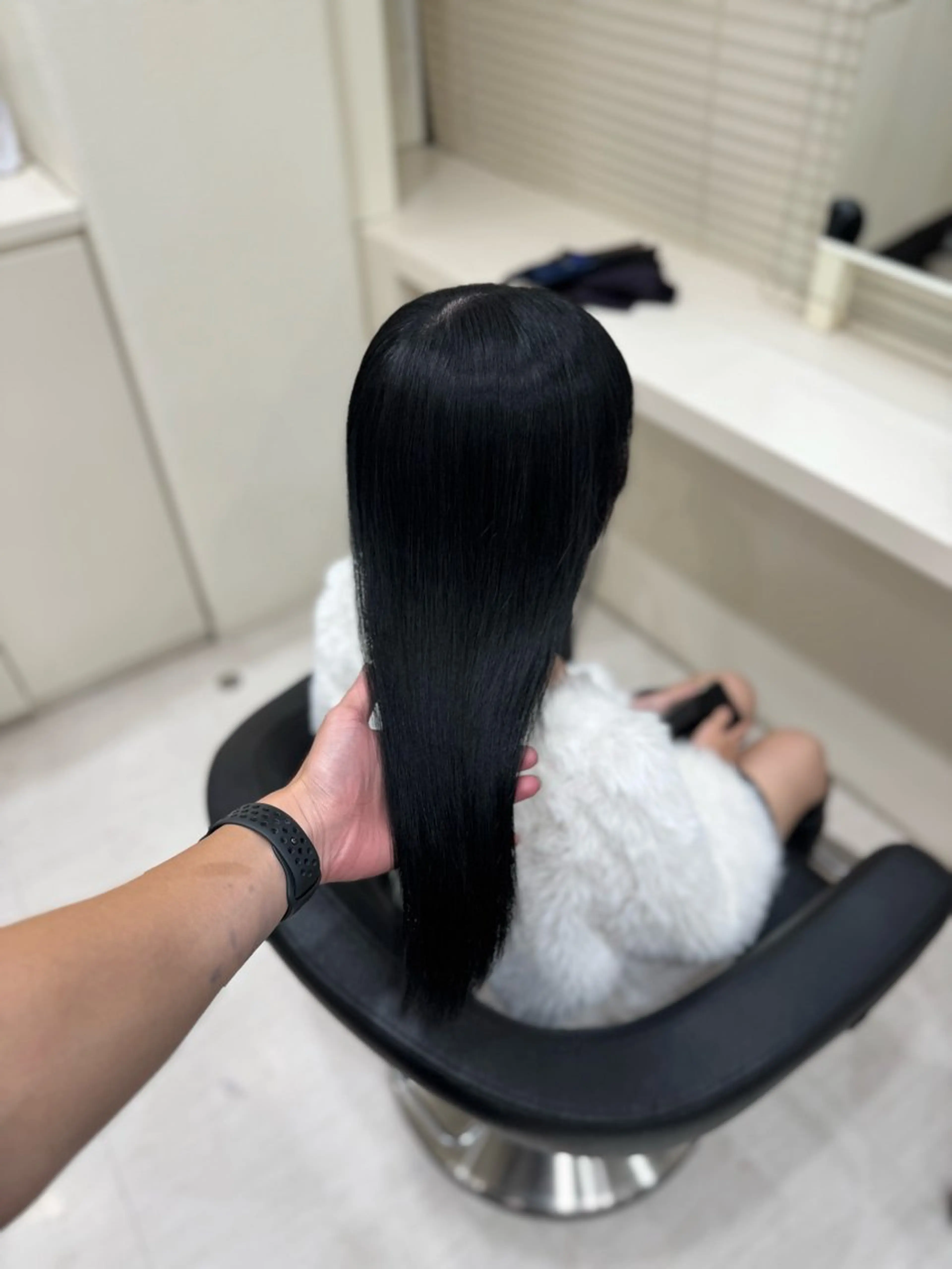 ロング 縮毛矯正 酸性ストレート カット ヘアカラー 縮毛矯正 縮毛矯正× ブルーブラック/池袋のヘアスタイル
