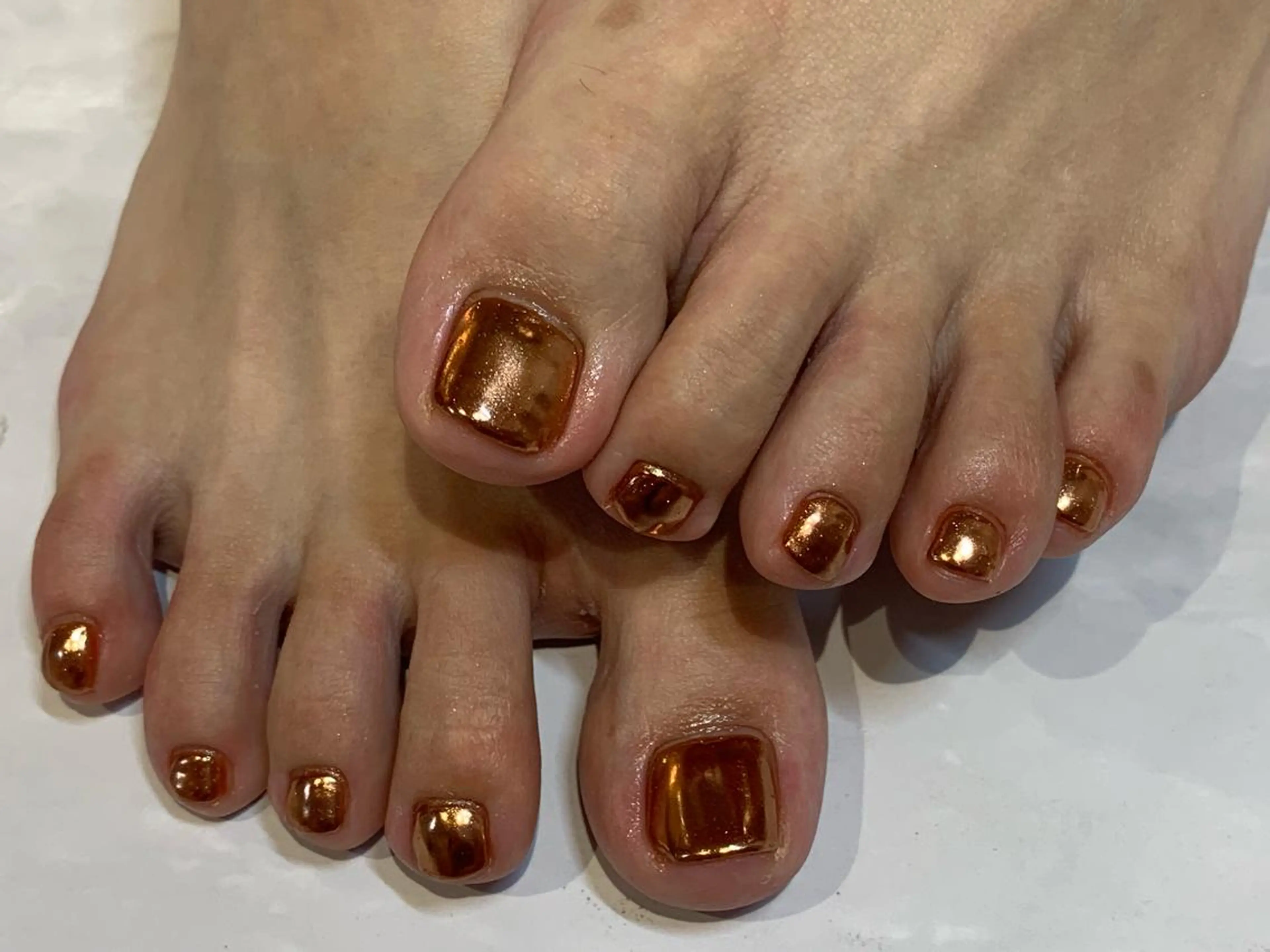 ネイル フットネイル ミラーネイル ワンカラーネイル マキノ ユイのネイルデザイン