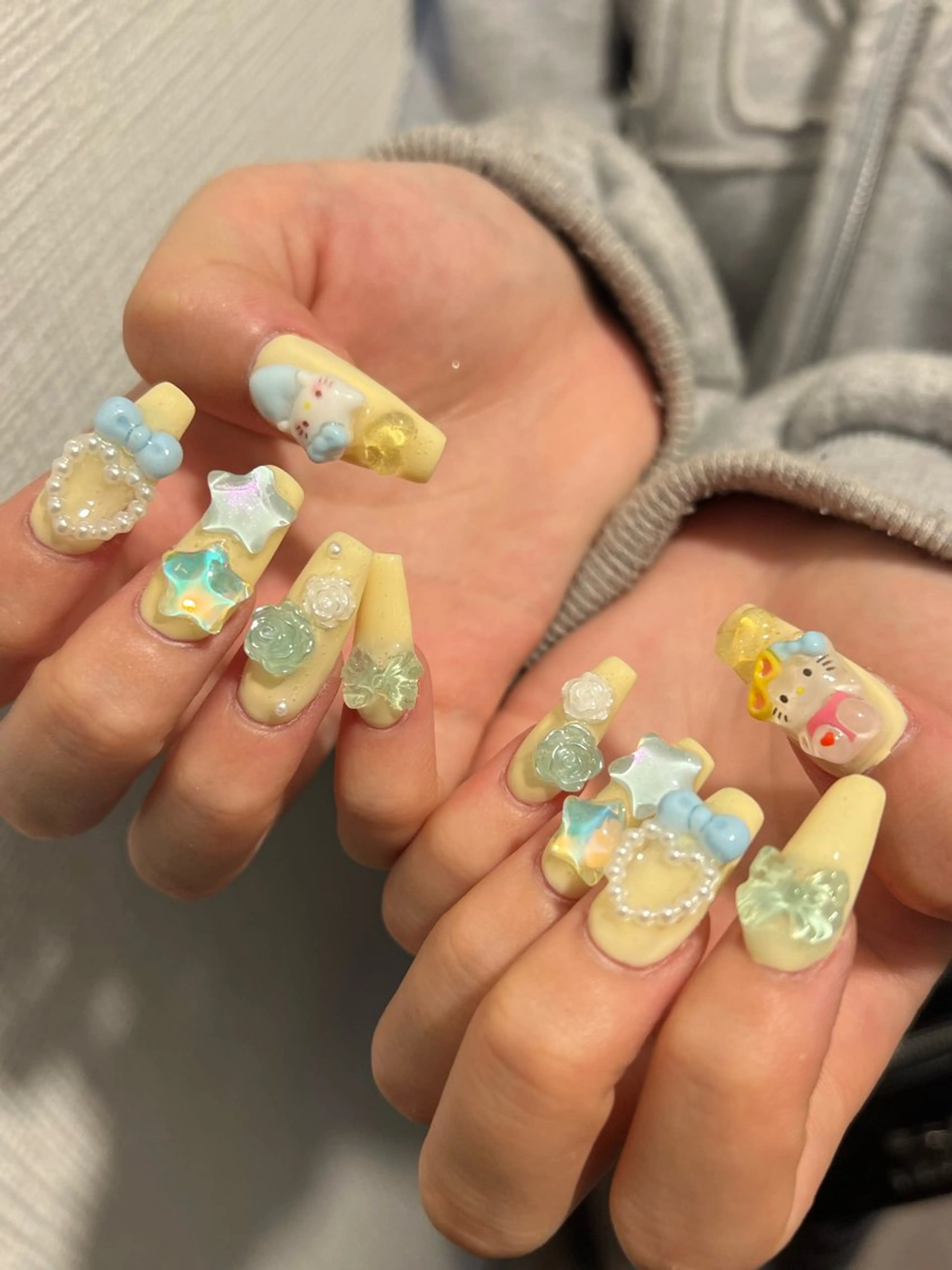 ネイル ハンドネイル Luna Gladeのネイルデザイン