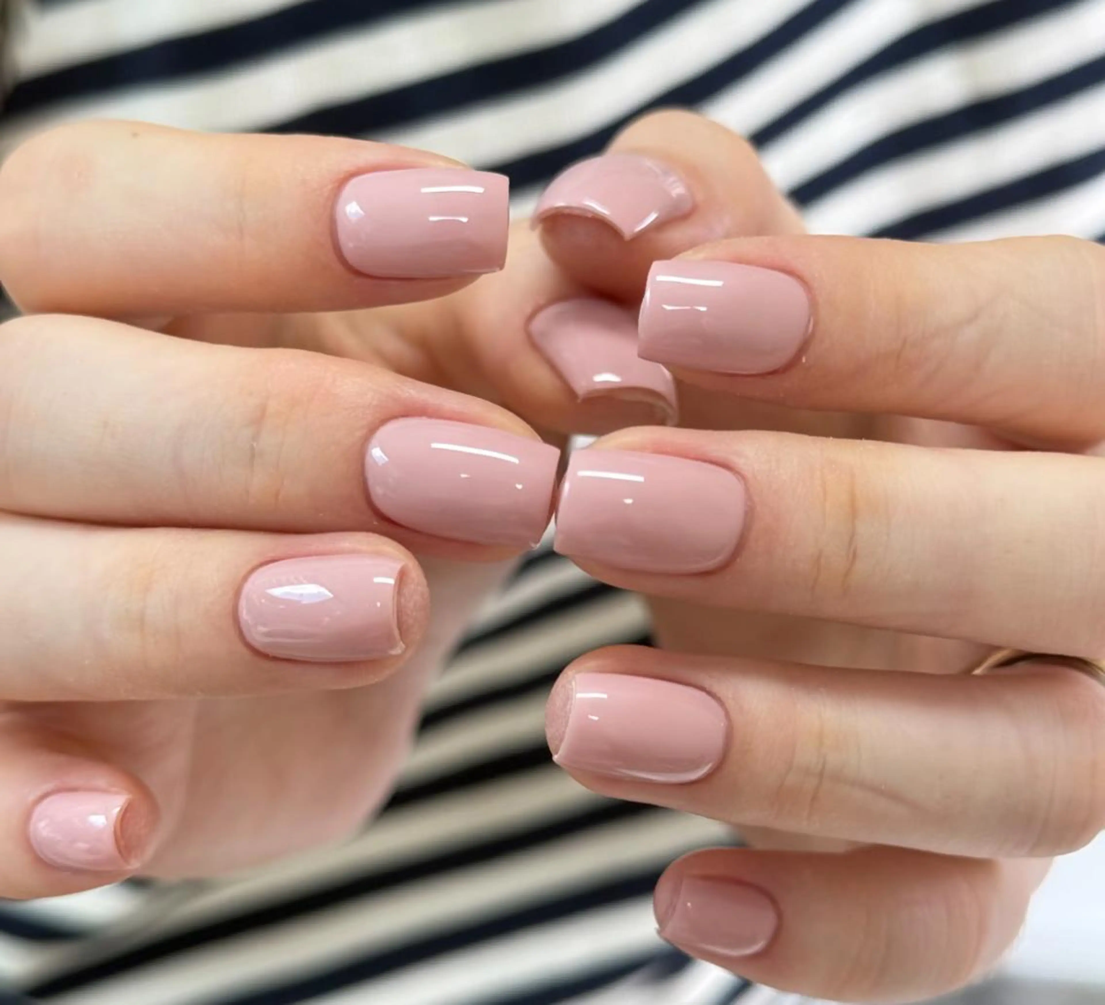 ネイル ハンドネイル 🎀 NaNa_nailのネイルデザイン