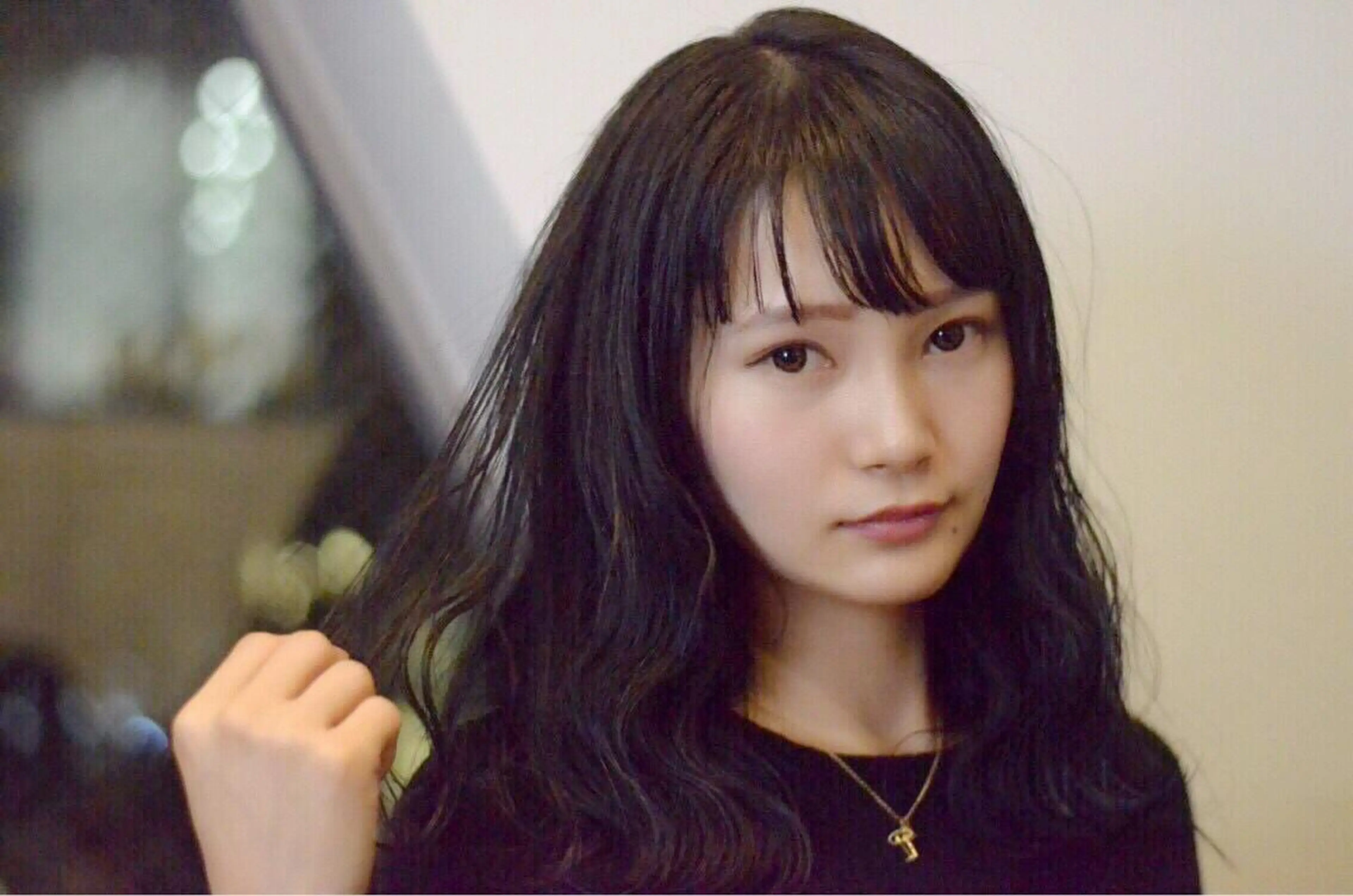 ミディアム カラー ヘアアレンジ 黒髪 ブルーカラー ブルーブラック カット ヘアカラー トリートメント GiseL天神カラー 髪質改善/ブリーチのヘアスタイル