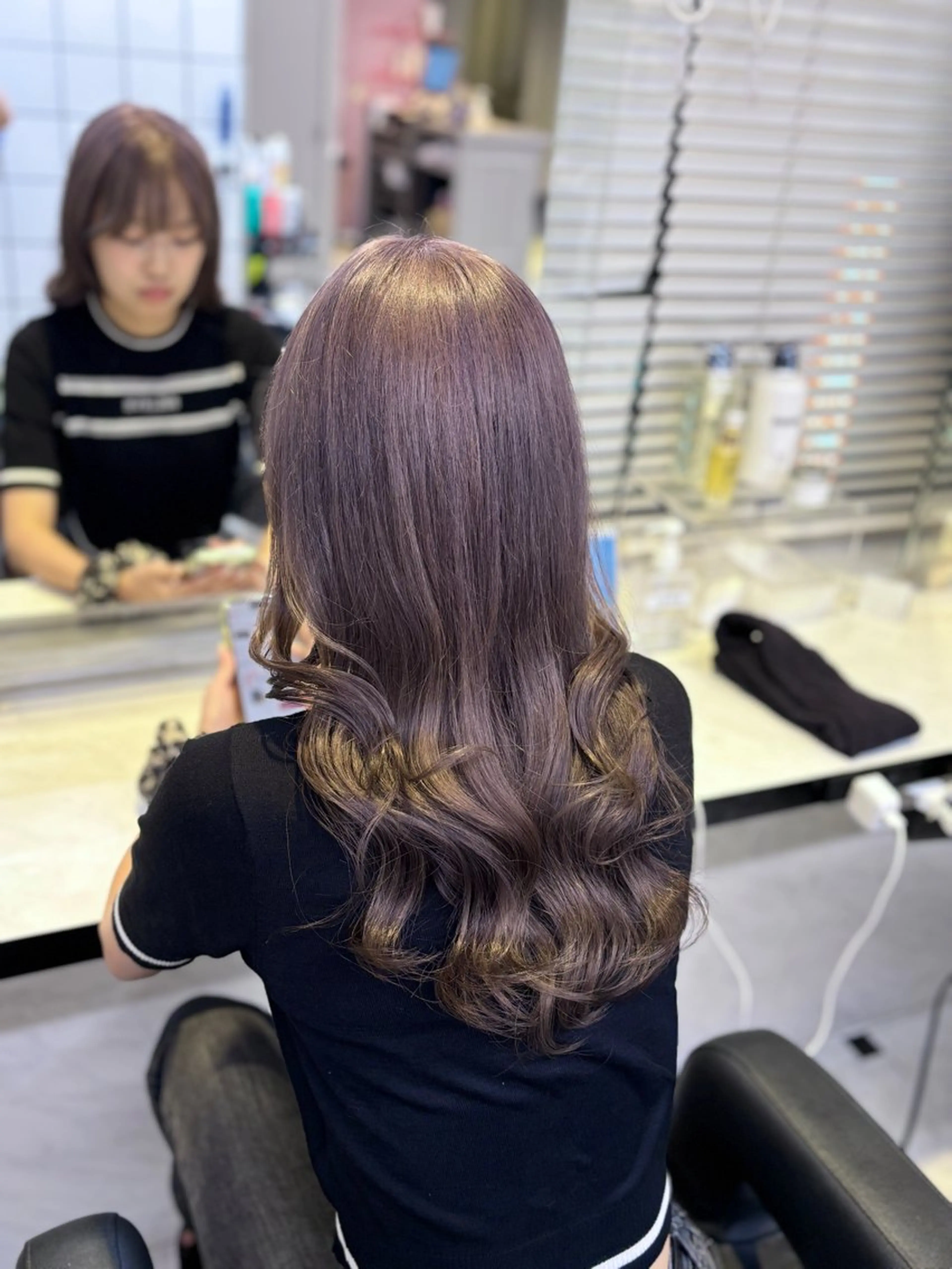 ロング カラー ブリーチ ケアブリーチ グレージュ ラベンダーカラー ラベンダーグレージュ ヘアカラー 💙ハイトーン韓国風 色白ヘア💙manaのヘアスタイル