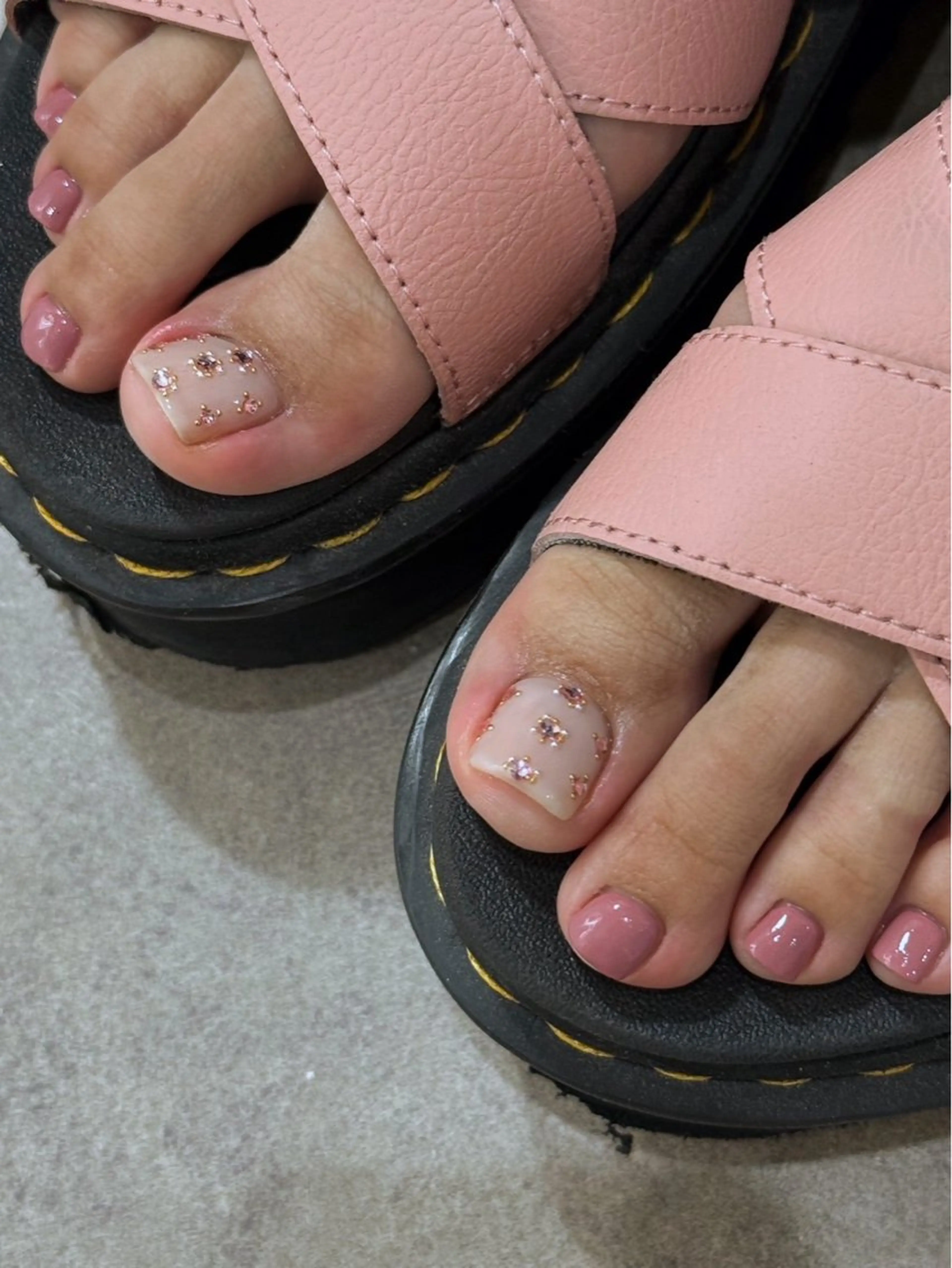 ネイル アートネイル ハンドネイル repos 金山ネイルサロンのネイルデザイン