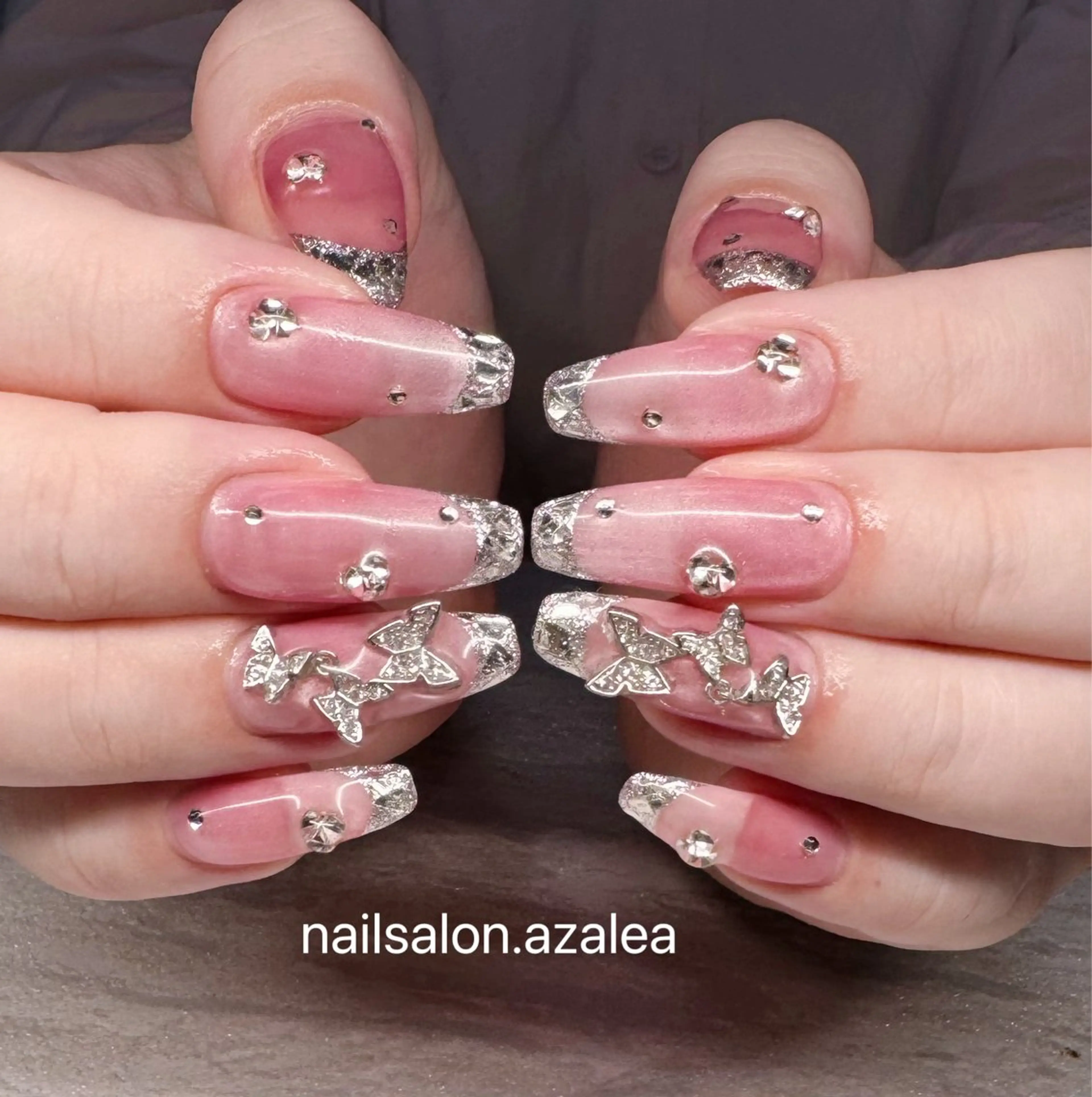 ネイル ハンドネイル R inのネイルデザイン