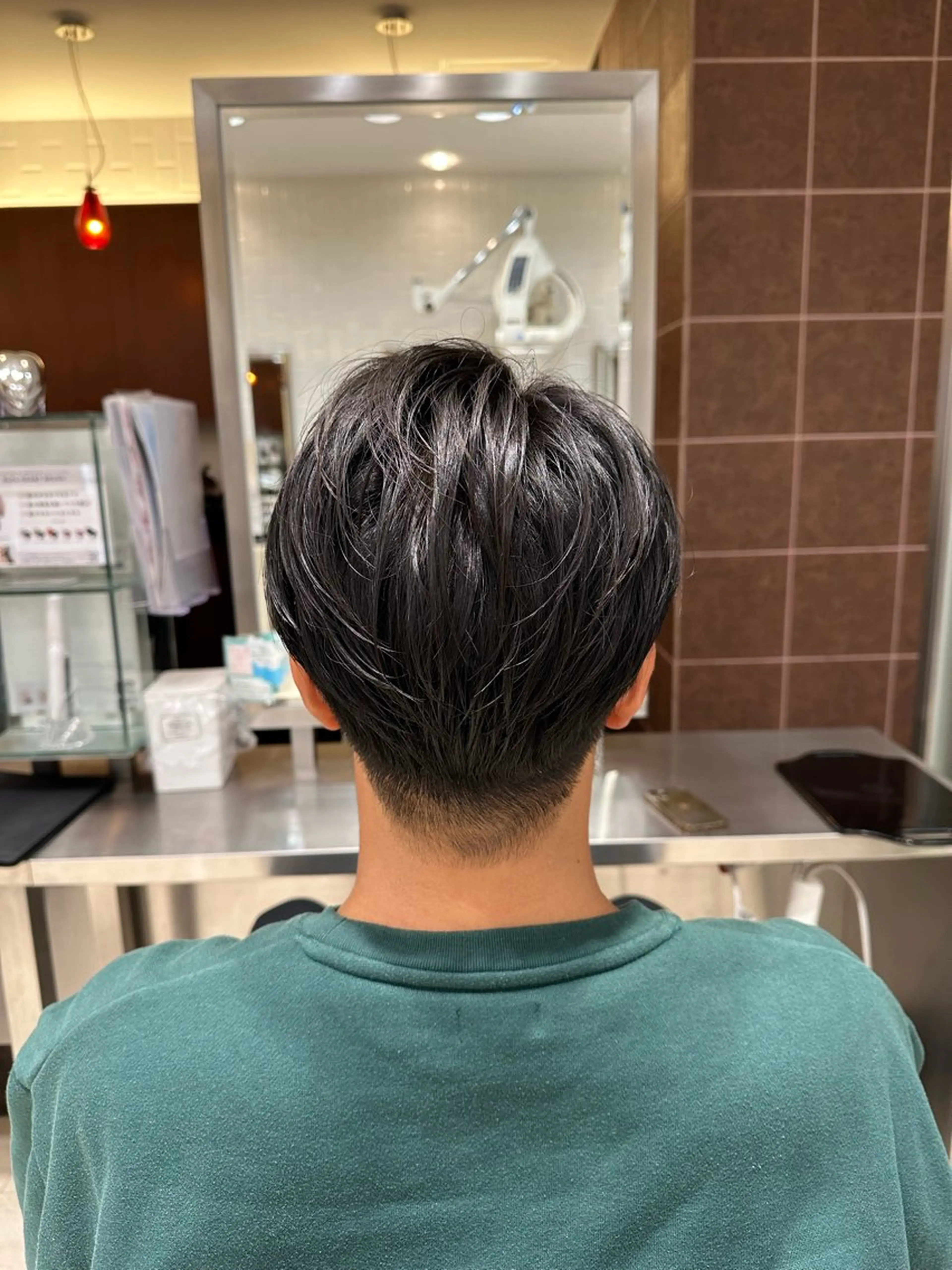 メンズ 岡 咲穂のヘアスタイル