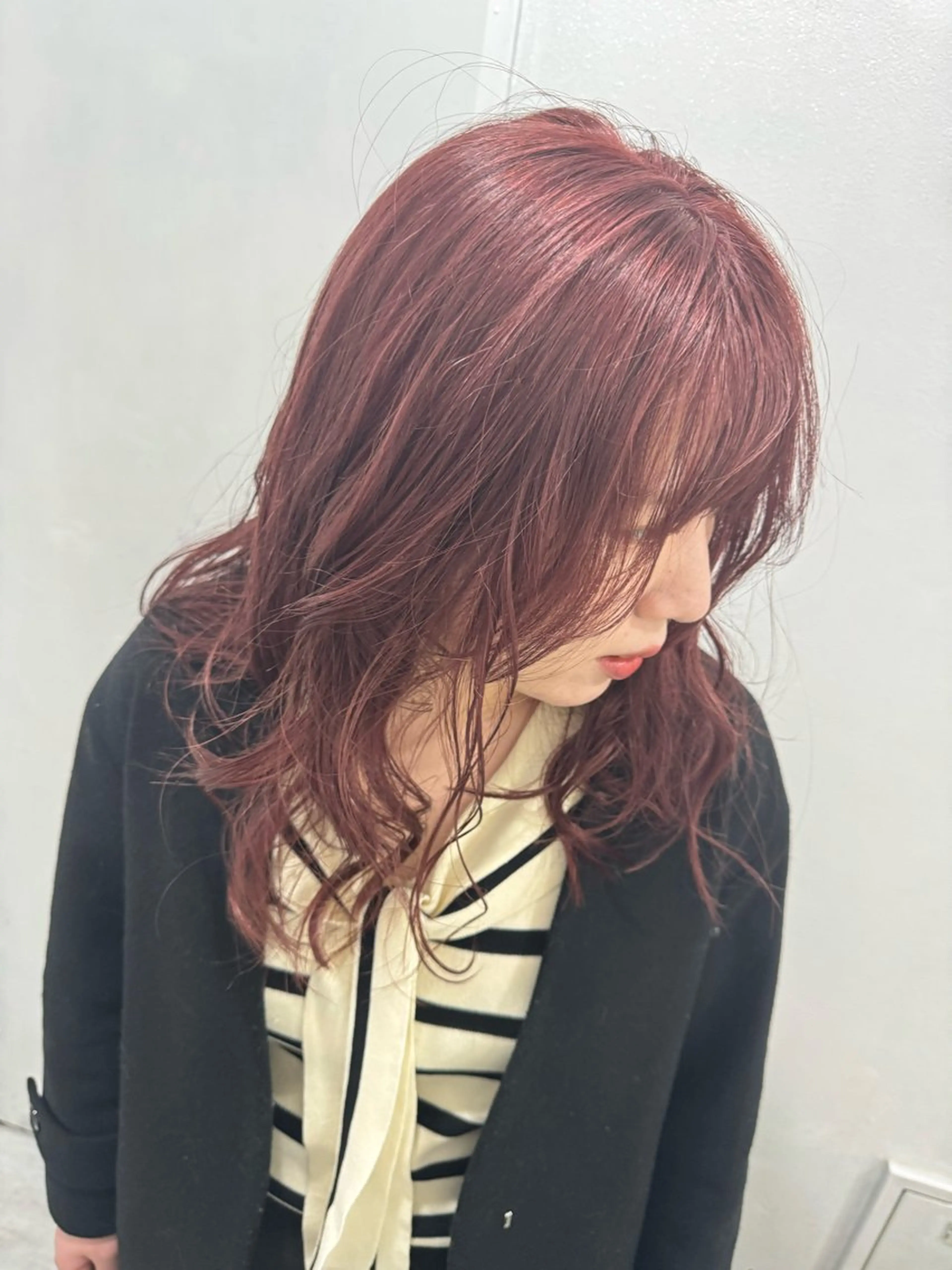 ミディアム カラー バレイヤージュ ミストバング ベージュカラー ブリーチ 抜きっぱなしブロンド 札幌ブリーチカラー/ ダブルカラー/ドイのヘアスタイル