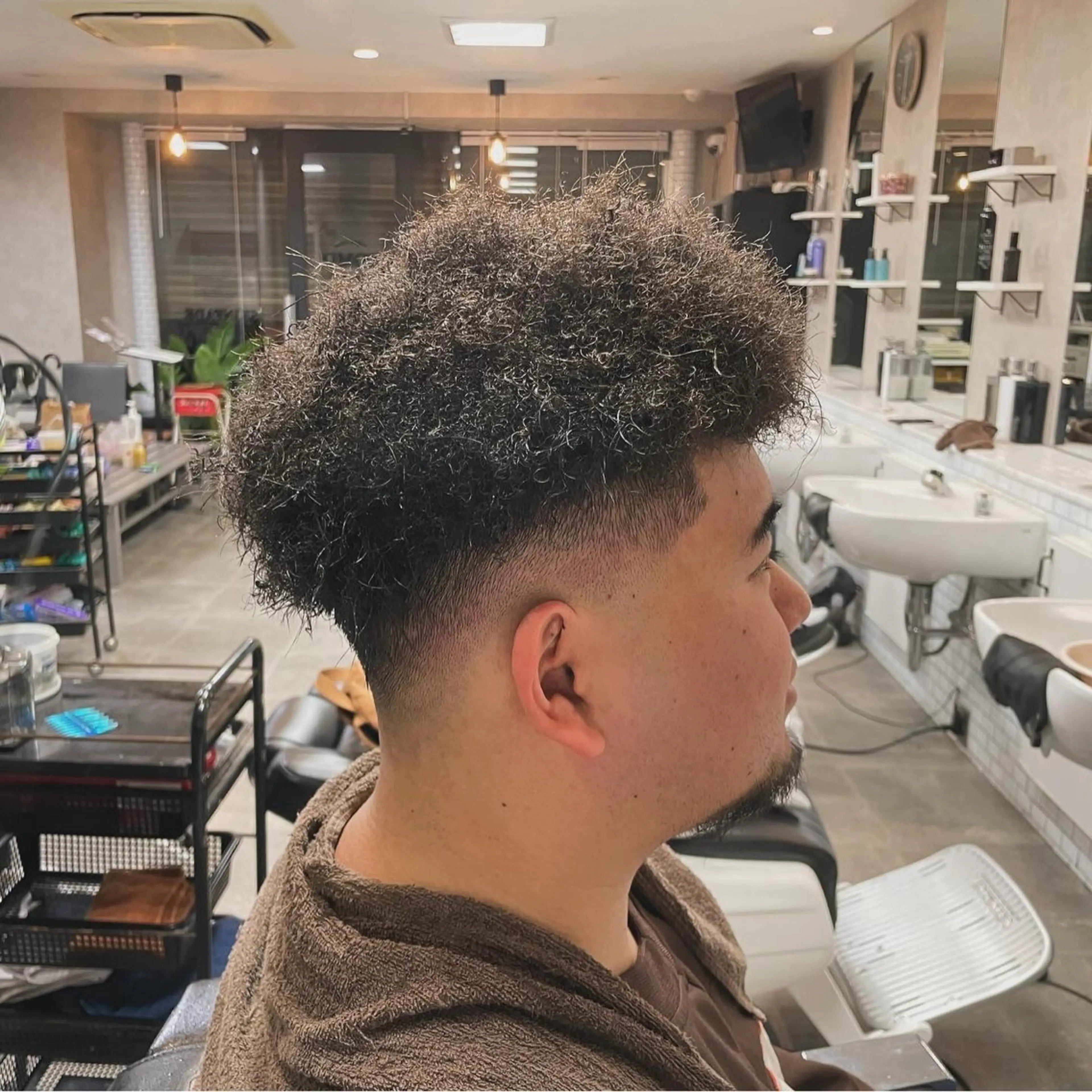 ショート パーマ メンズ 松坂 祐斗のヘアスタイル