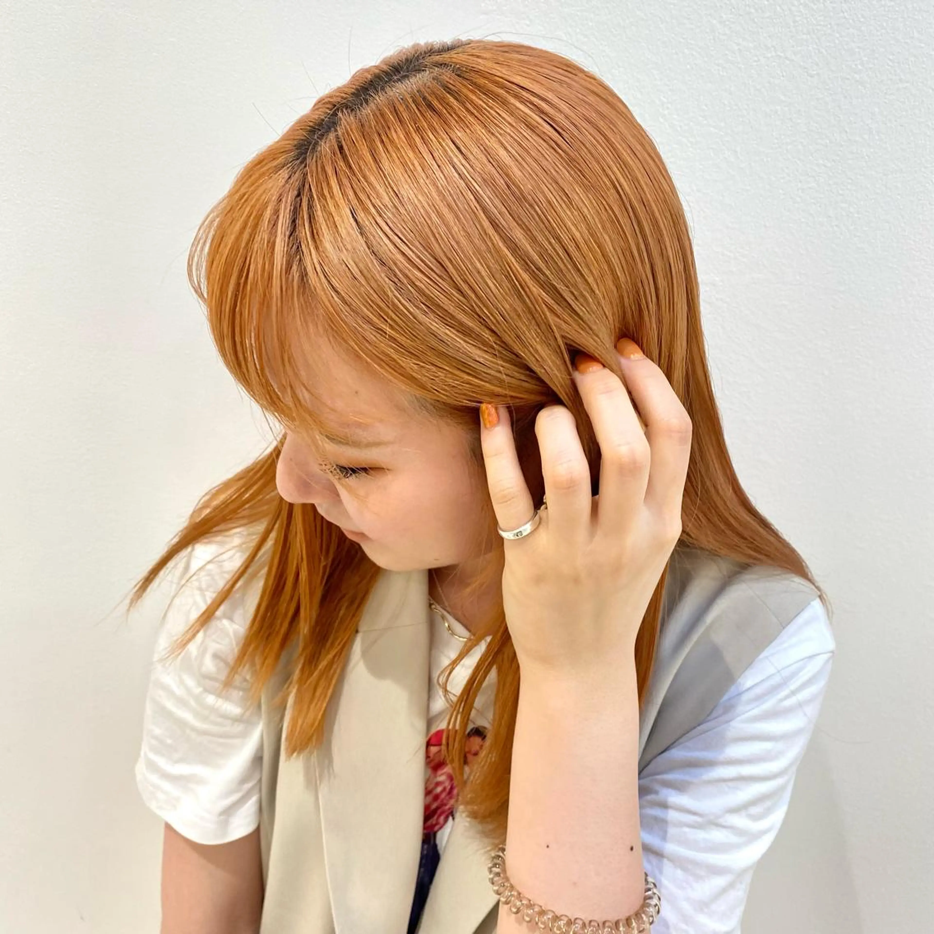 セミロング カラー ブリーチ トリートメント レイヤー/ハイトーン 🫧‪Erikaのヘアスタイル