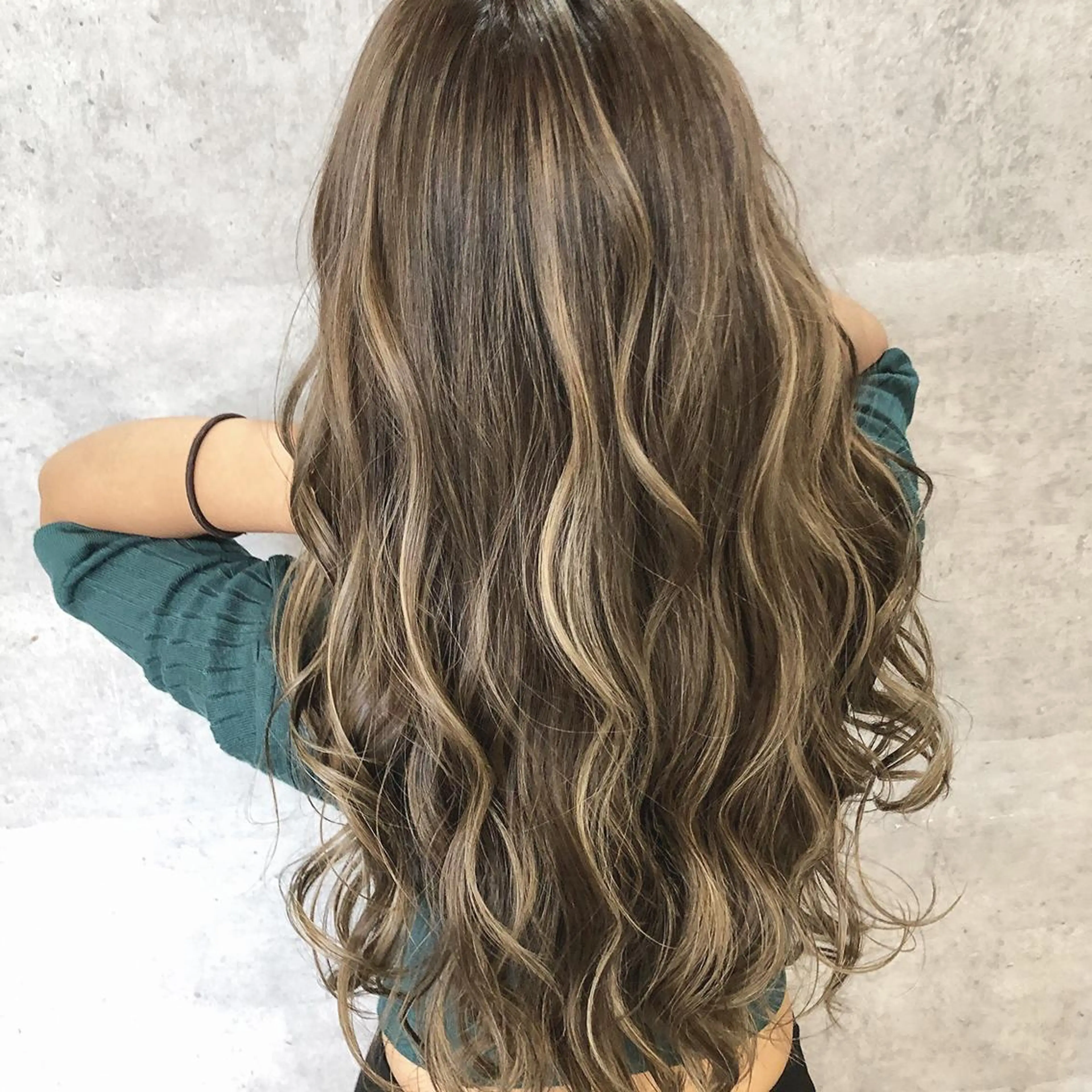 ロング カラー ハイライトカラー ハイライト ✨ハイトーン✨ 濱田知孝のヘアスタイル