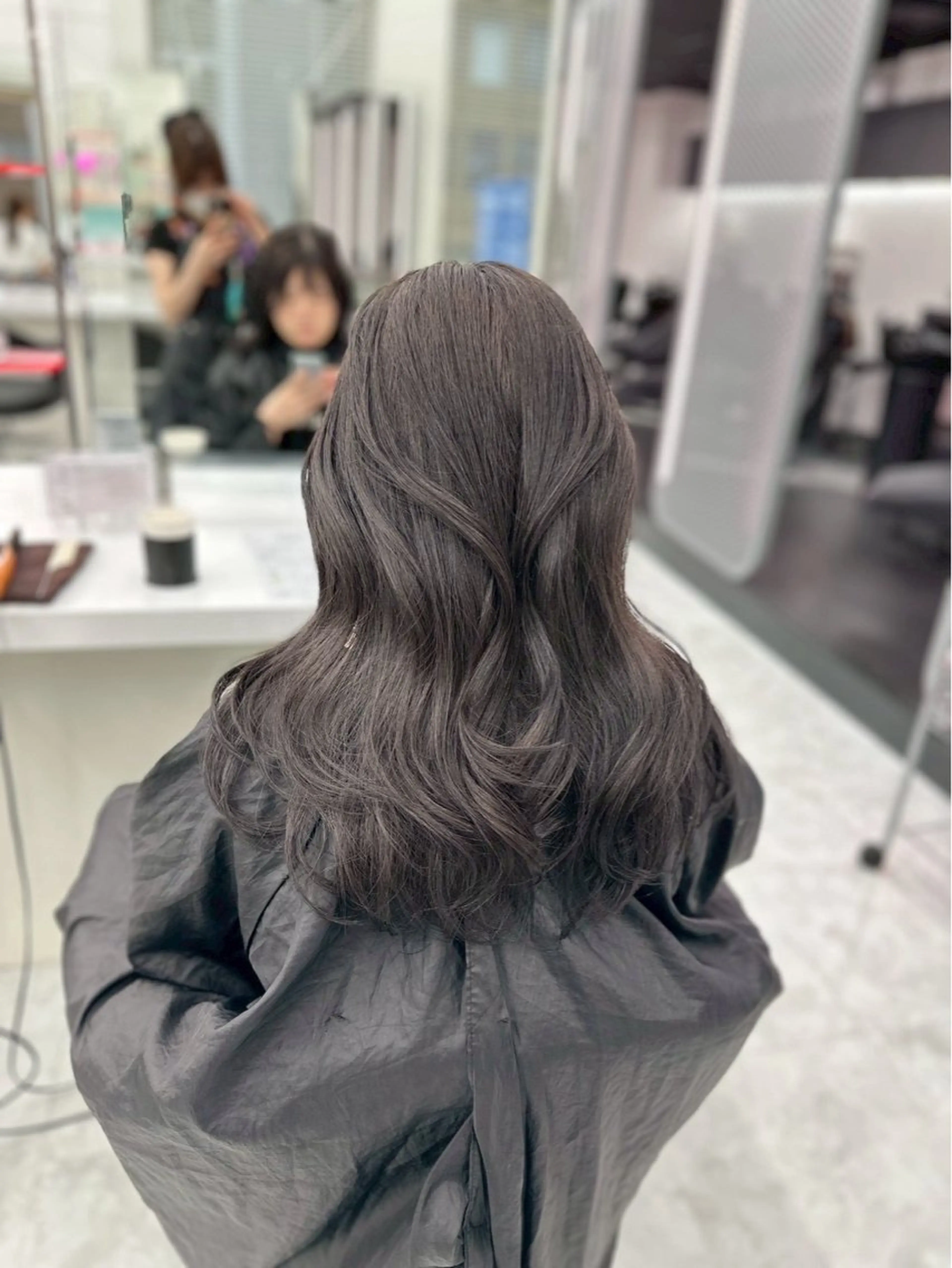 ロング ヘアカラー 韓国ワンホン透明感 カラー✨🖤ここあのヘアスタイル