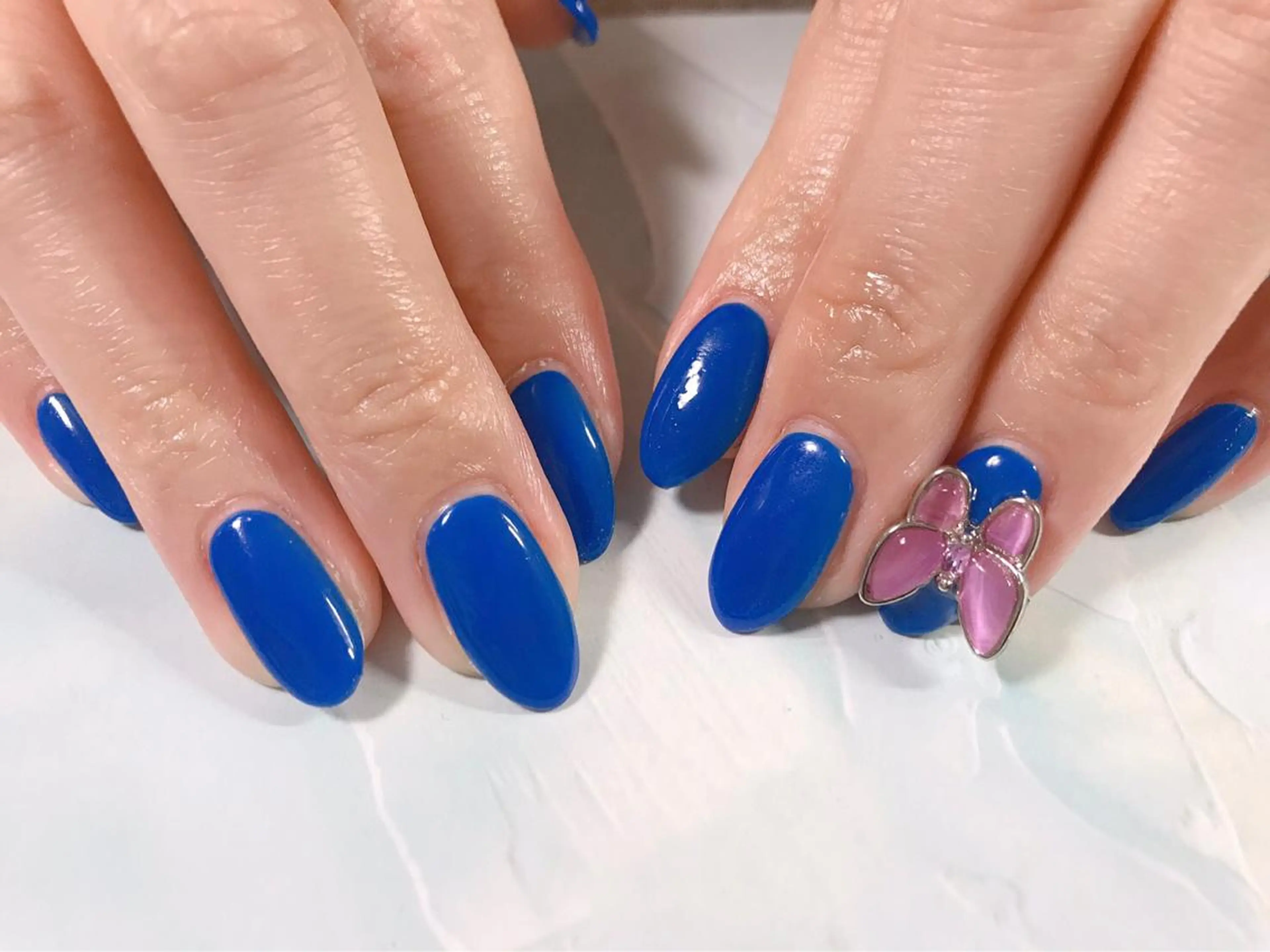 ネイル ワンカラーネイル ハンドネイル mogunail &blowのネイルデザイン