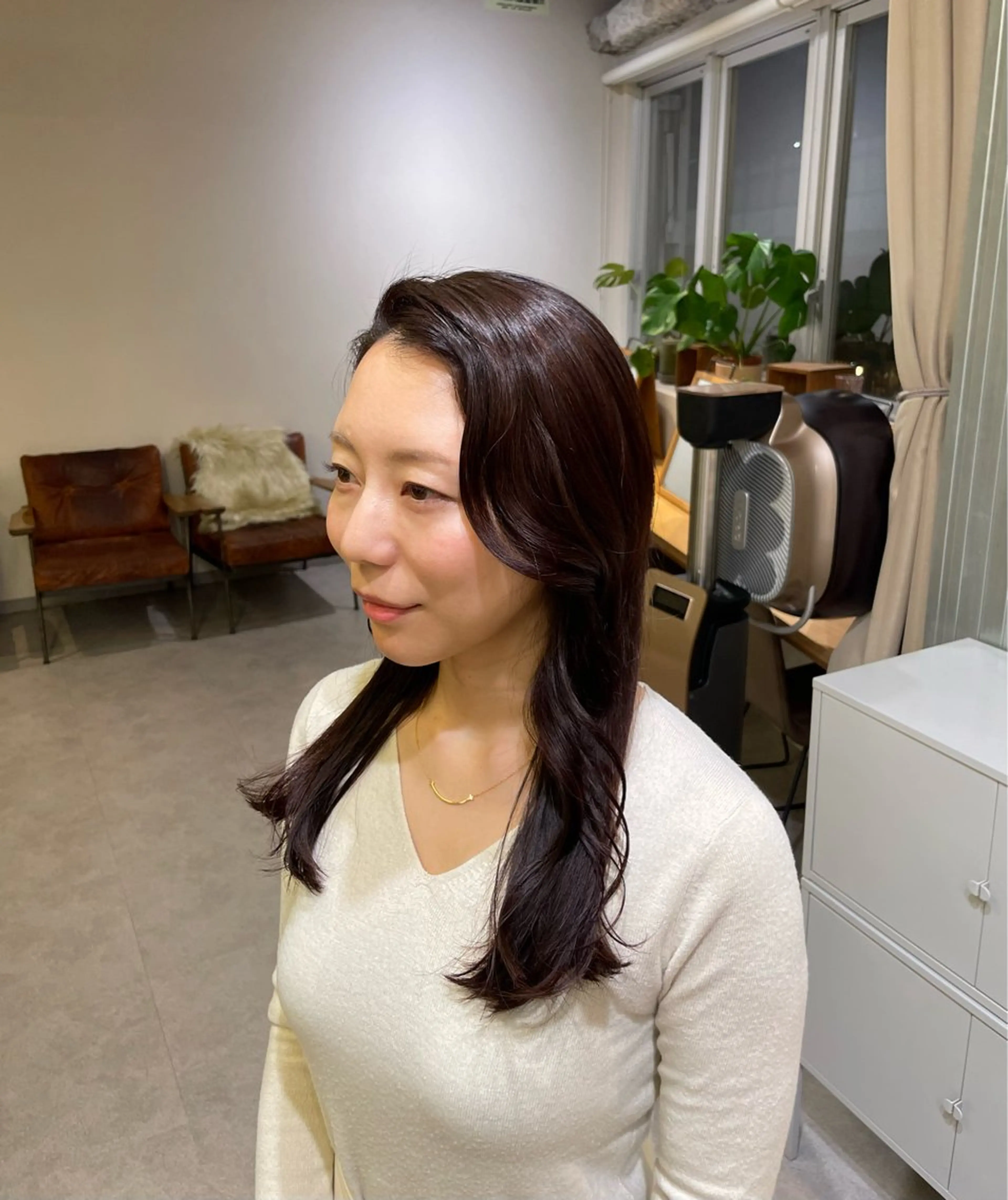 ロング やはらりの/ 酸性ストレートのヘアスタイル