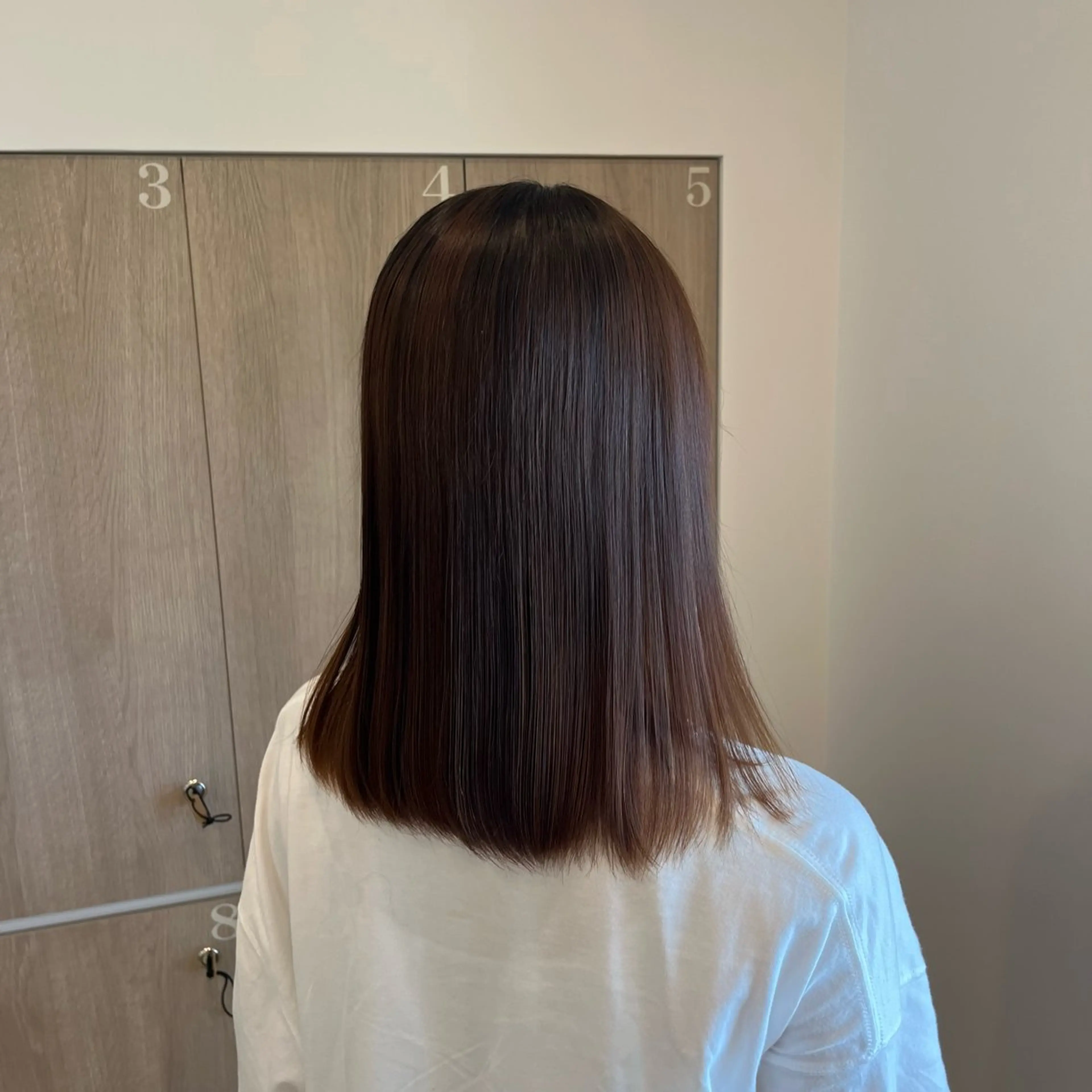 カラー ルプラボウ 鈴木 莉菜のヘアスタイル