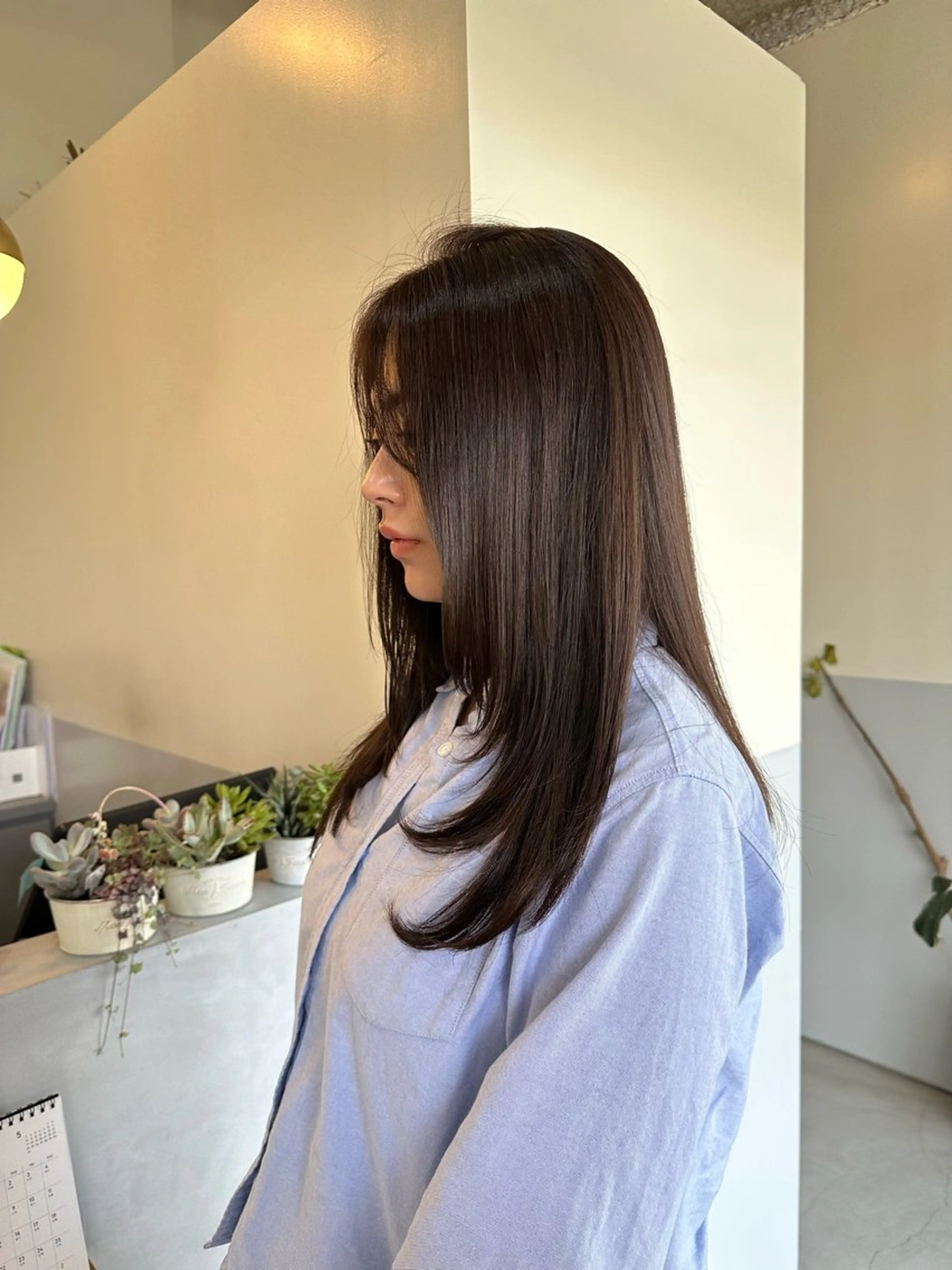 ロング カラー ベージュカラー ブリーチ 透明感カラー ブリーチなしカラー オリーブベージュ 三浦彩那/ 透明感カラー/岡崎のヘアスタイル