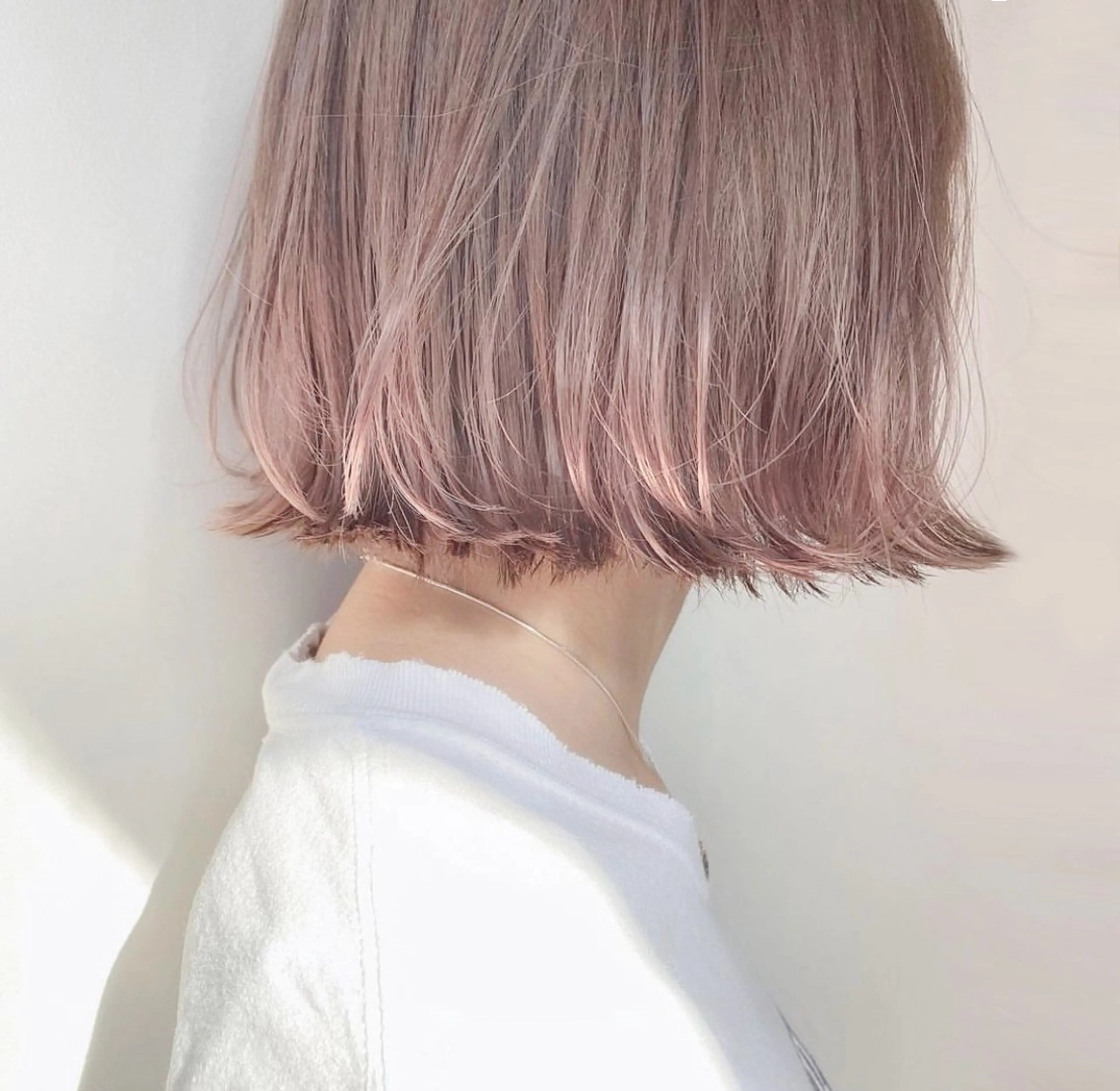 ミディアム 菊地 万佐久のヘアスタイル