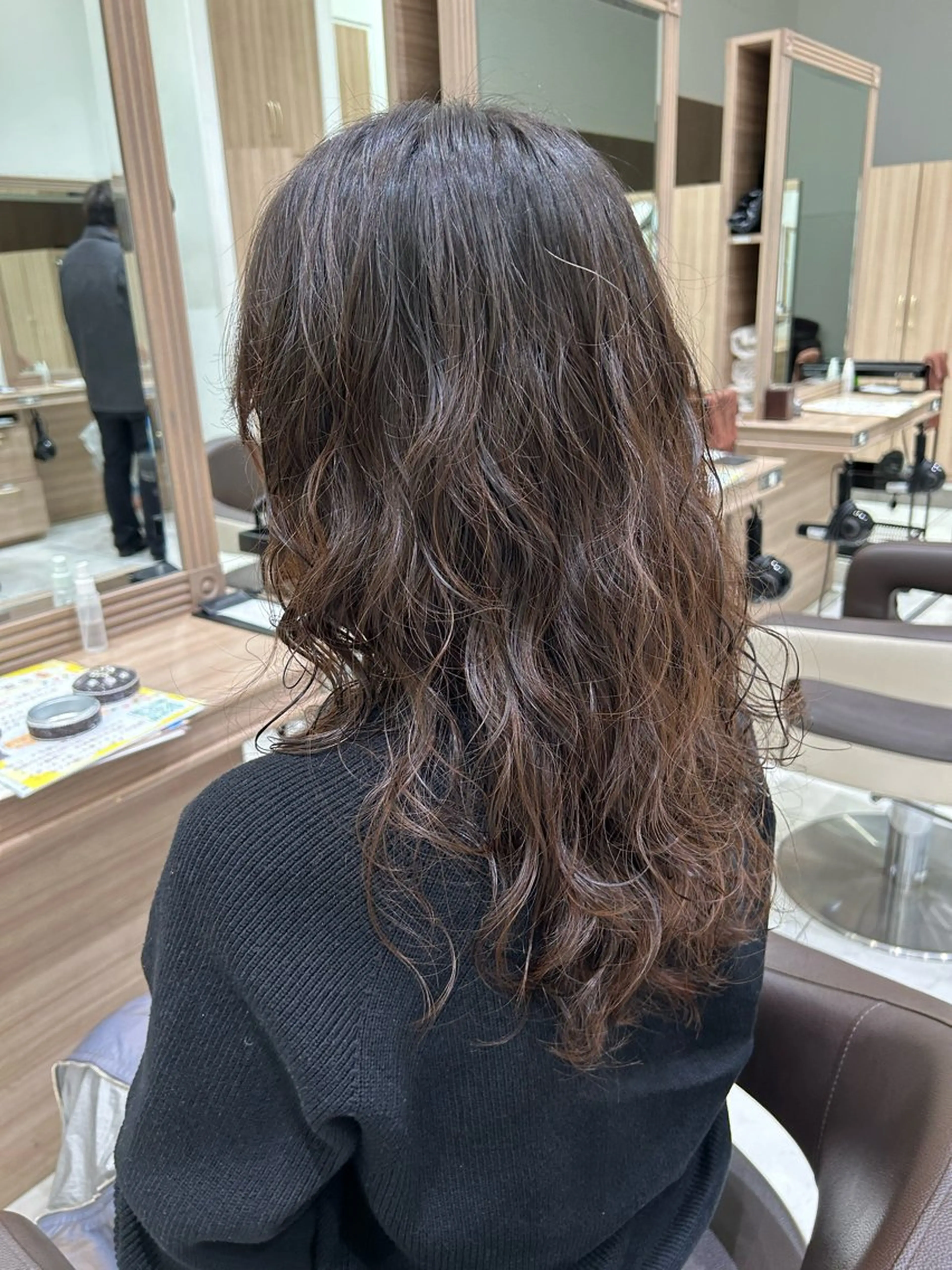 セミロング パーマ レイヤーカット エアウェーブ カット パーマ 奈良崎 和弘のヘアスタイル