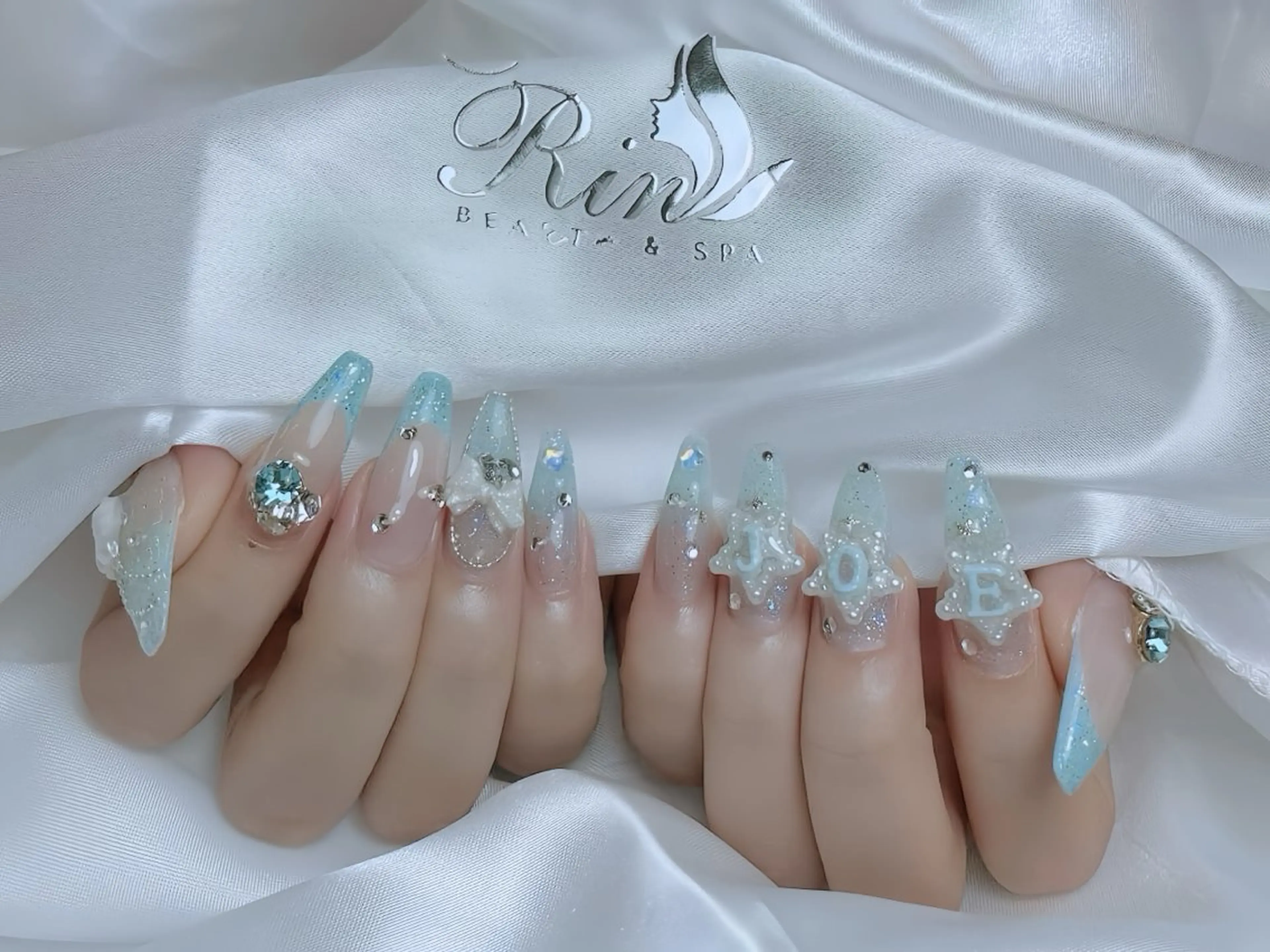 ネイル アートネイル ハロウィン ロングネイル スカルプネイル ネイルチップ Rin Nail 新大久保店のネイルデザイン