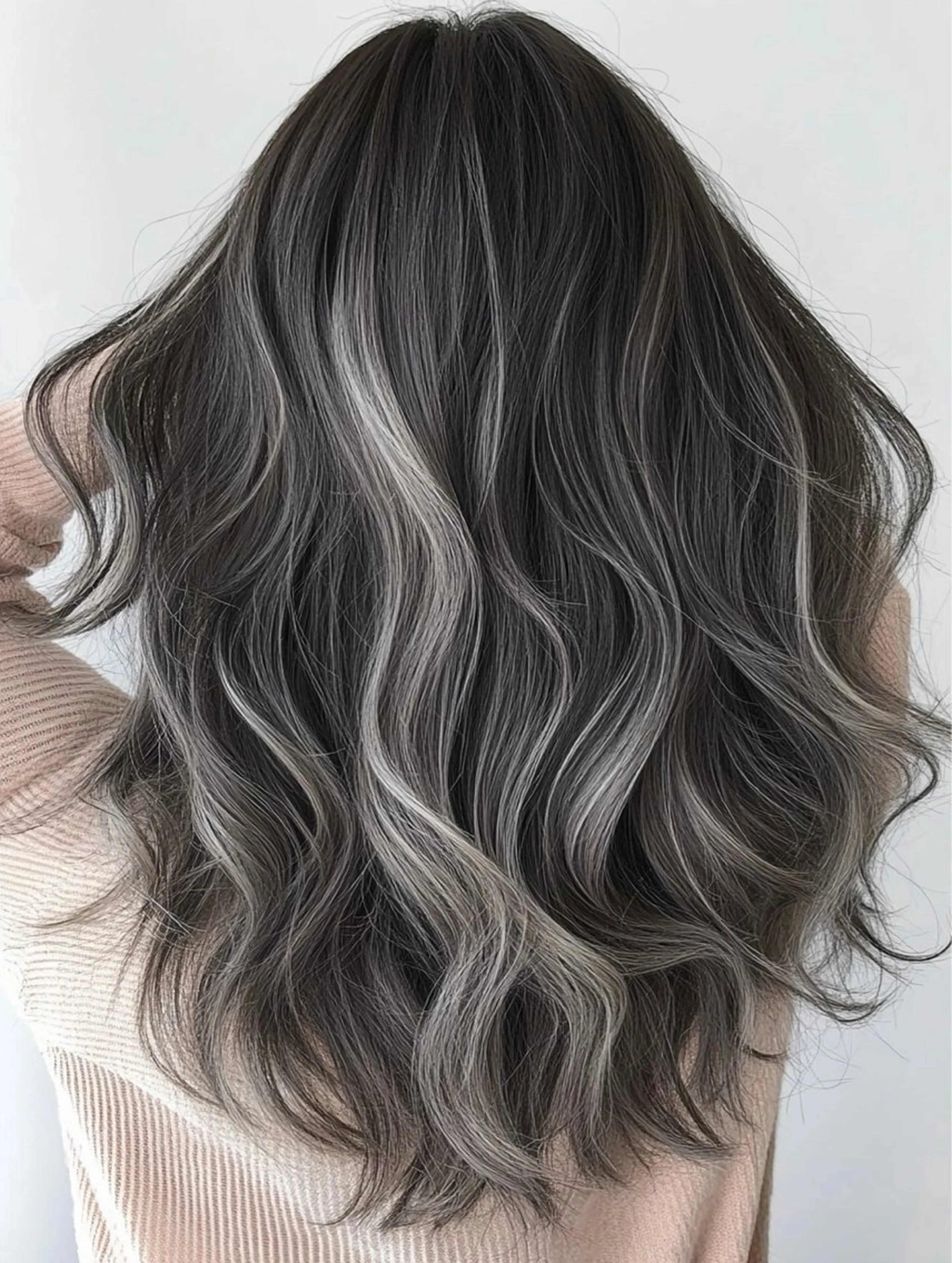 ロング カラー ✨ハイトーン✨ ANJIのヘアスタイル