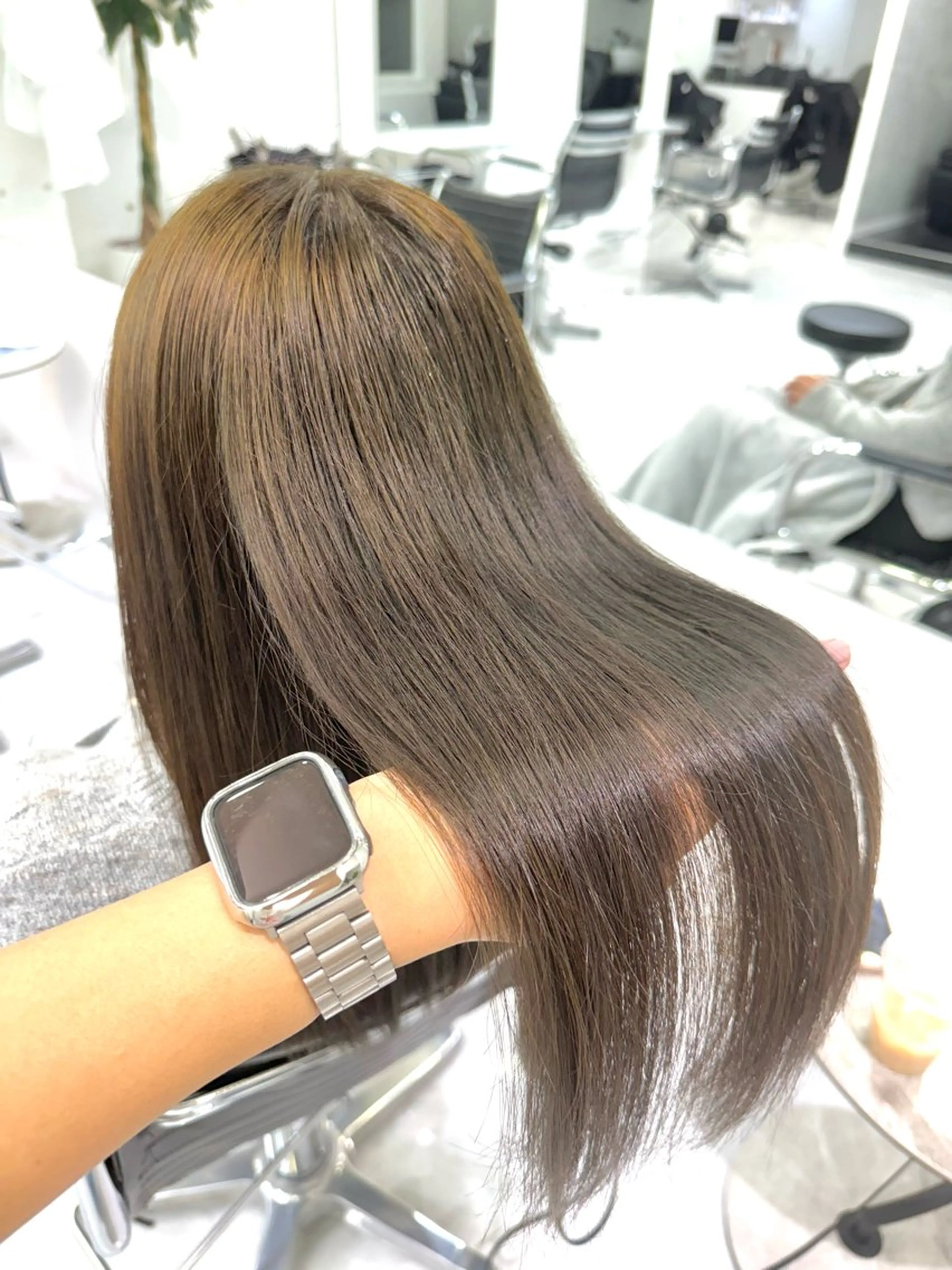 セミロング カラー 赤み消しカラー✨ /YUYAのヘアスタイル