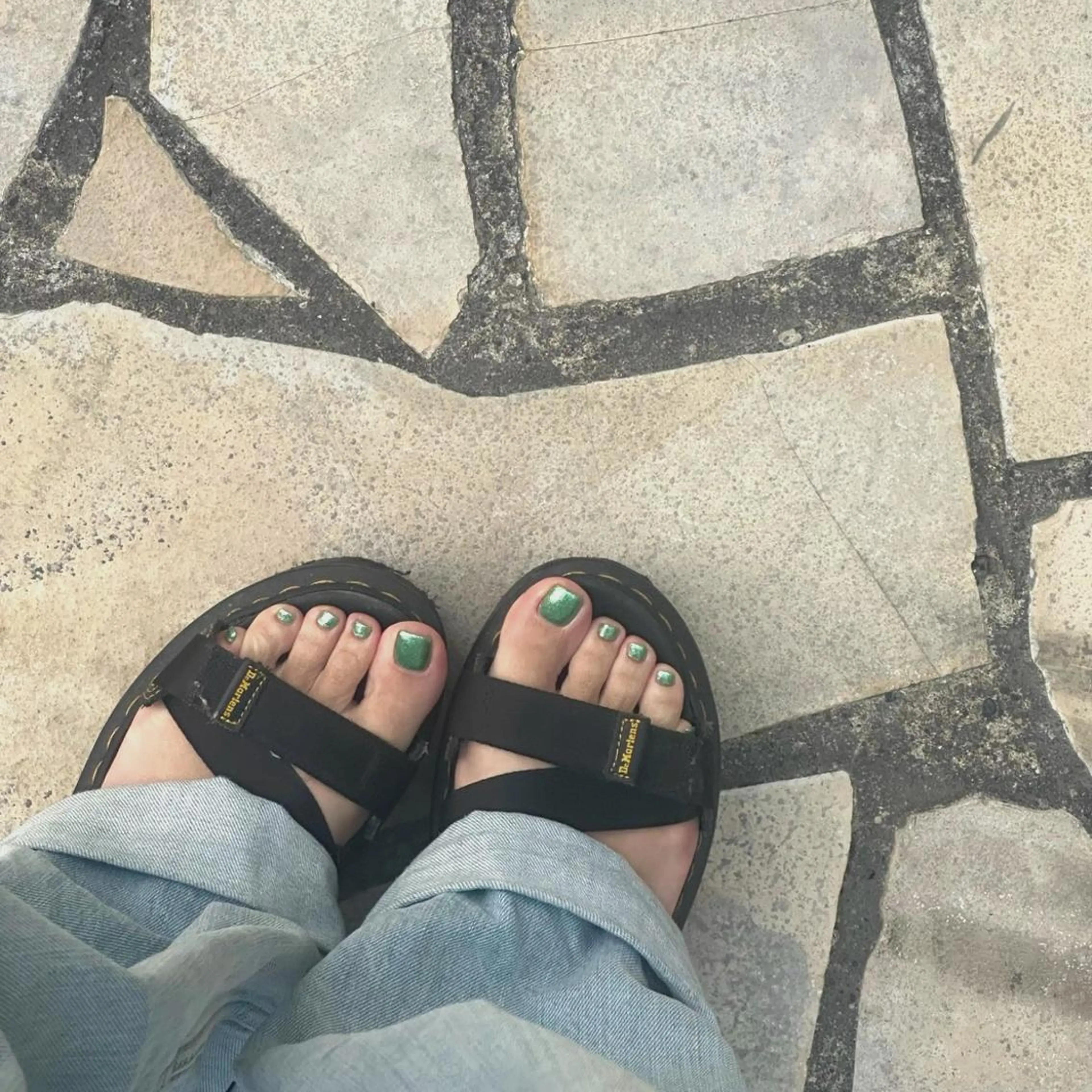 オフ込み‎🤍マグネットorフラッシュ フットネイルの写真