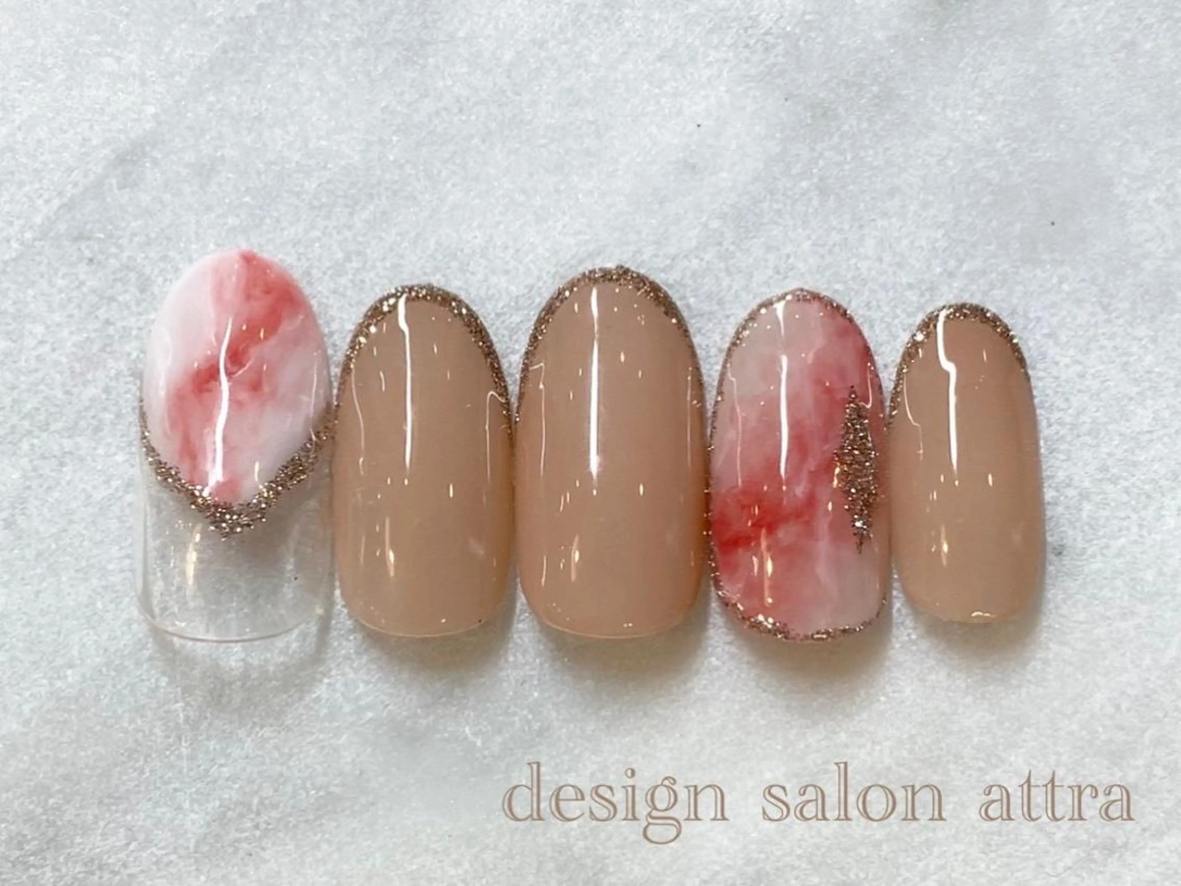 ネイル デザインサロン attra 本八幡店のネイルデザイン