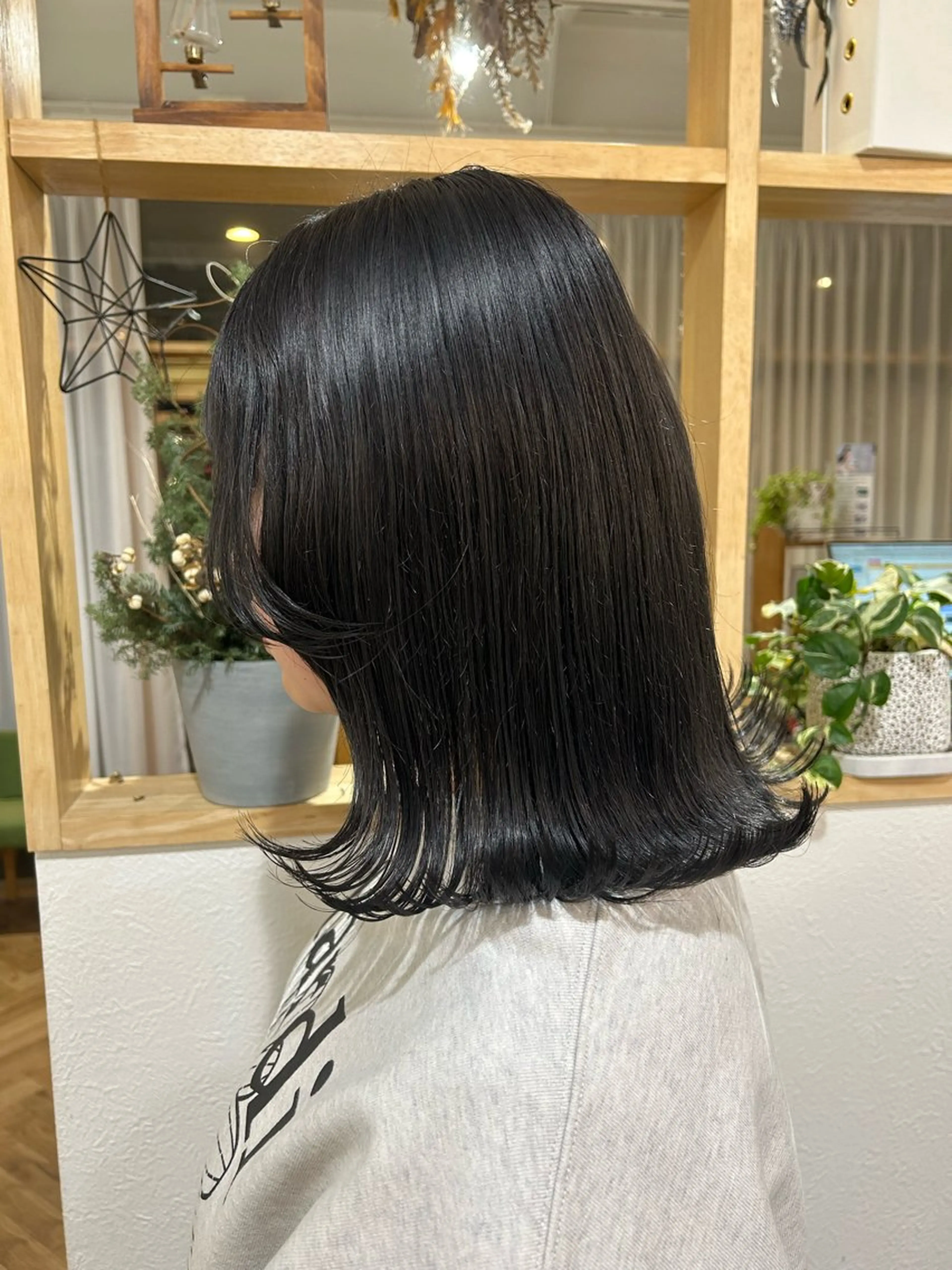 カラー アッシュ アッシュグレー 透明感カラー ヘアカラー merc.🕊大西‎ 香瑚のヘアスタイル