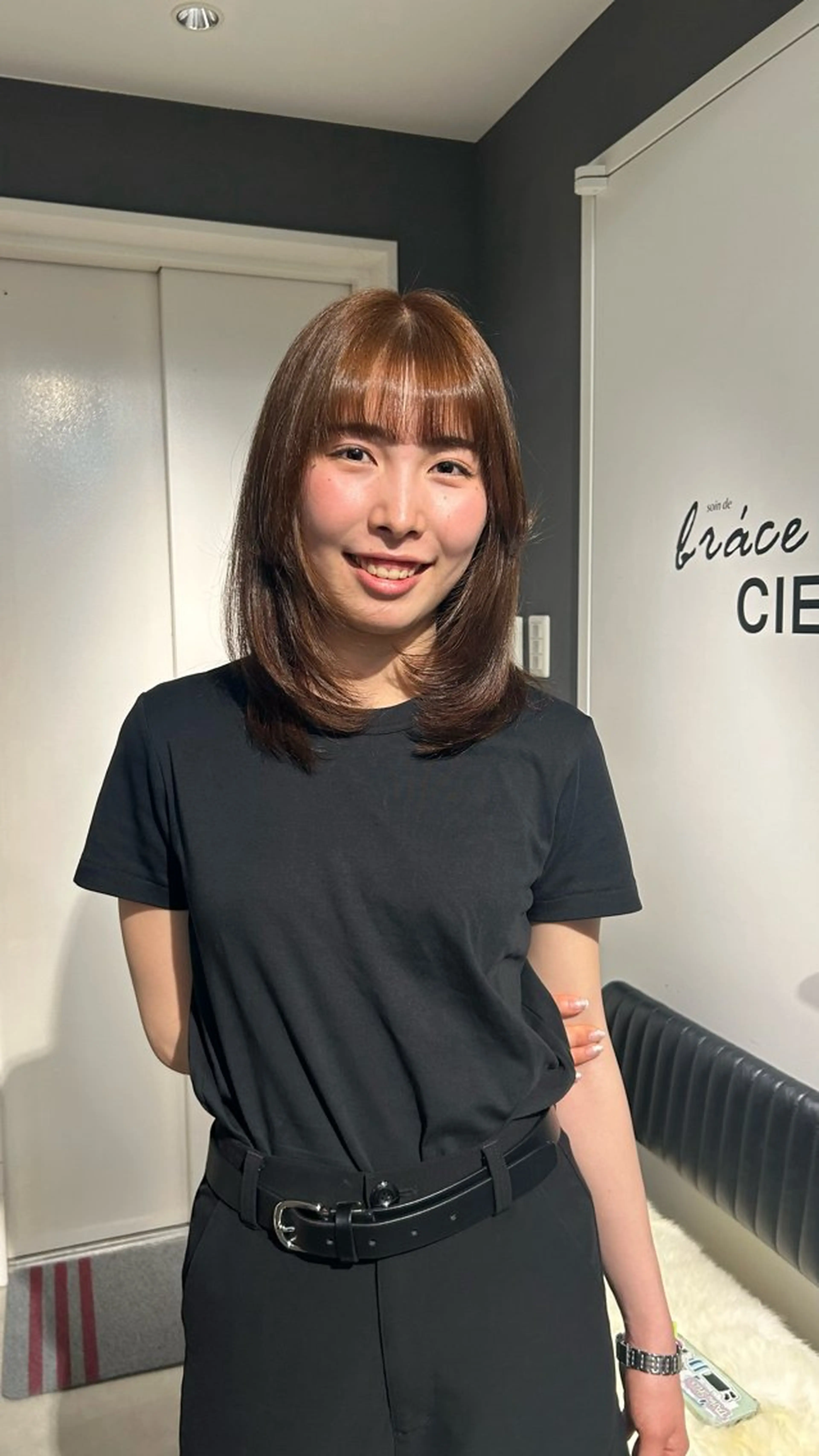 ミディアム えり 堀江/ボブ /透明感/レイヤーのヘアスタイル