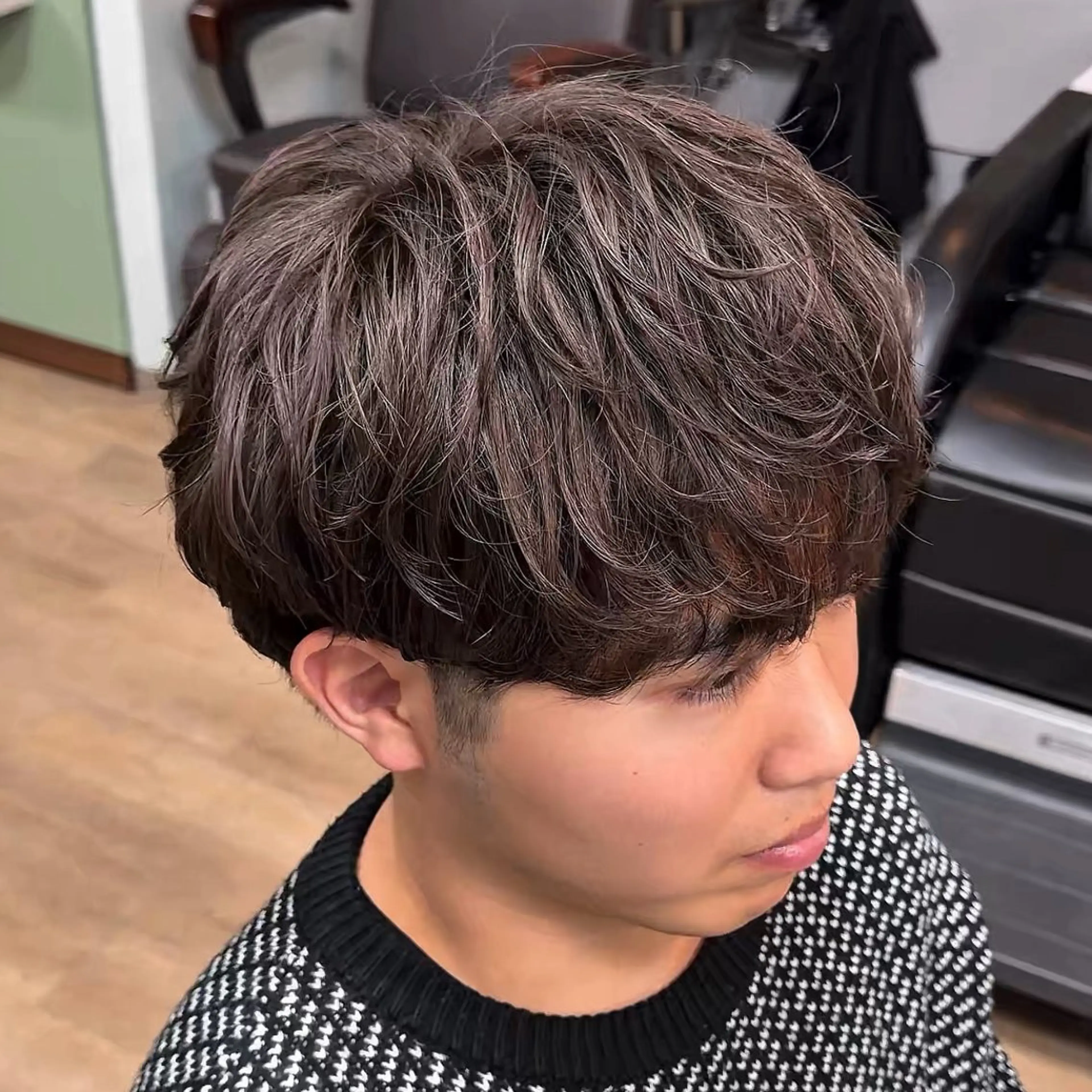 【卒業したんだろ❗️染めちゃえよ❗️】カット✖️ブリーチなしダブルカラー🔥ミルクティー/ベージュ/グレーの写真