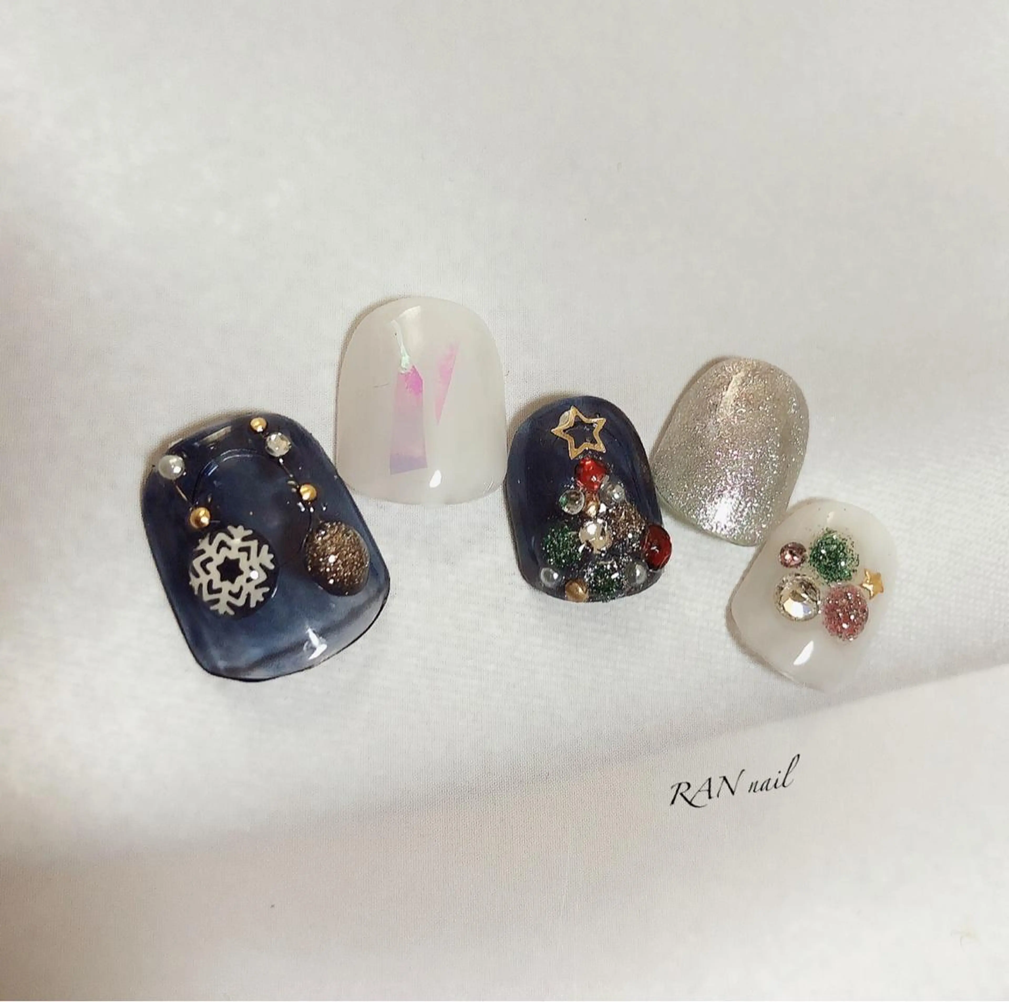 ネイル フラッシュネイル キラキラネイル ラメ(グリッター) オフィスネイル 冬ネイル ハンドネイル フットネイル RAN nailのネイルデザイン