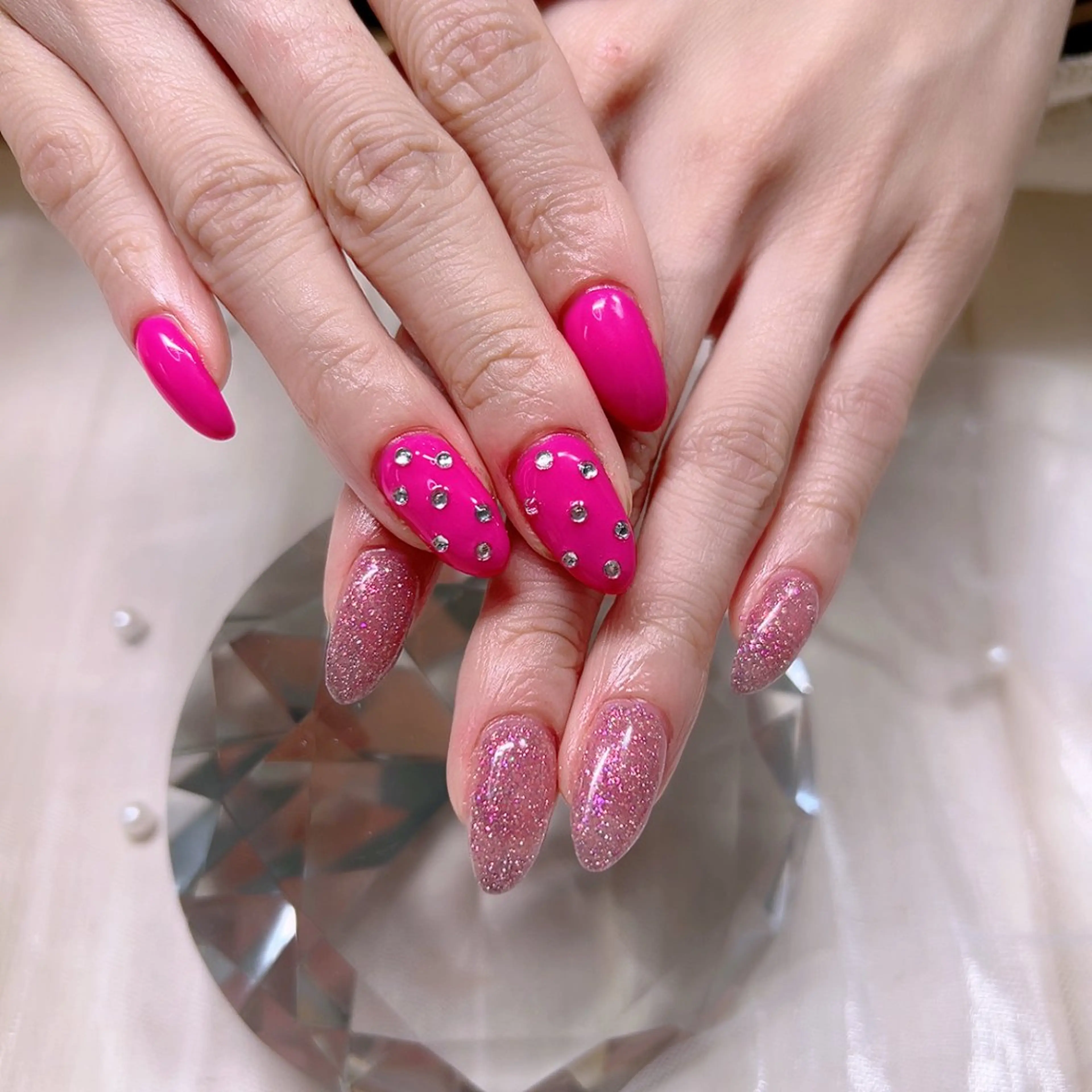 ネイル フラッシュネイル キラキラネイル ラメ(グリッター) ハンドネイル Cute Tips nailのネイルデザイン