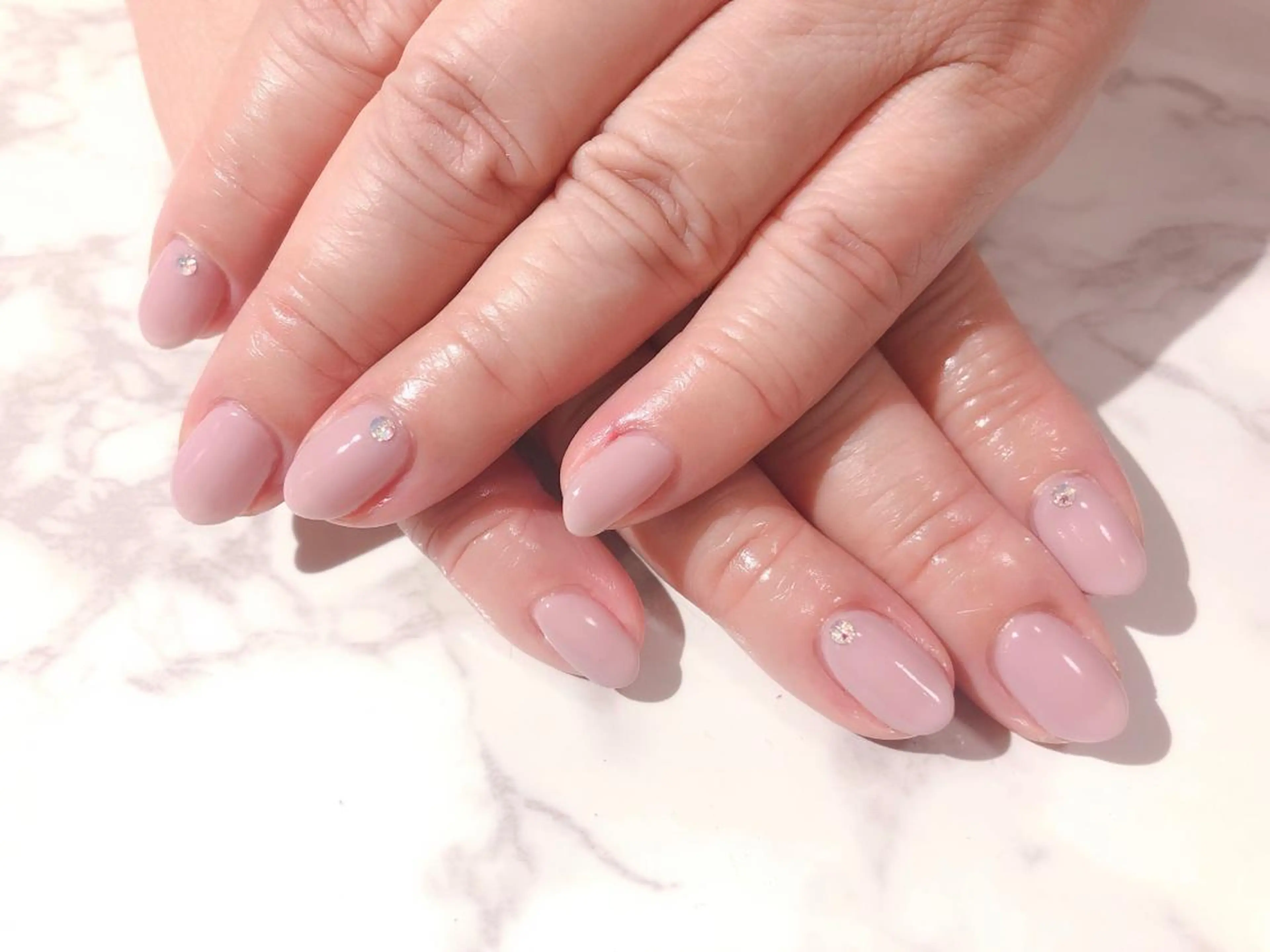 ネイル ジェルネイル Regaro i.sのネイルデザイン