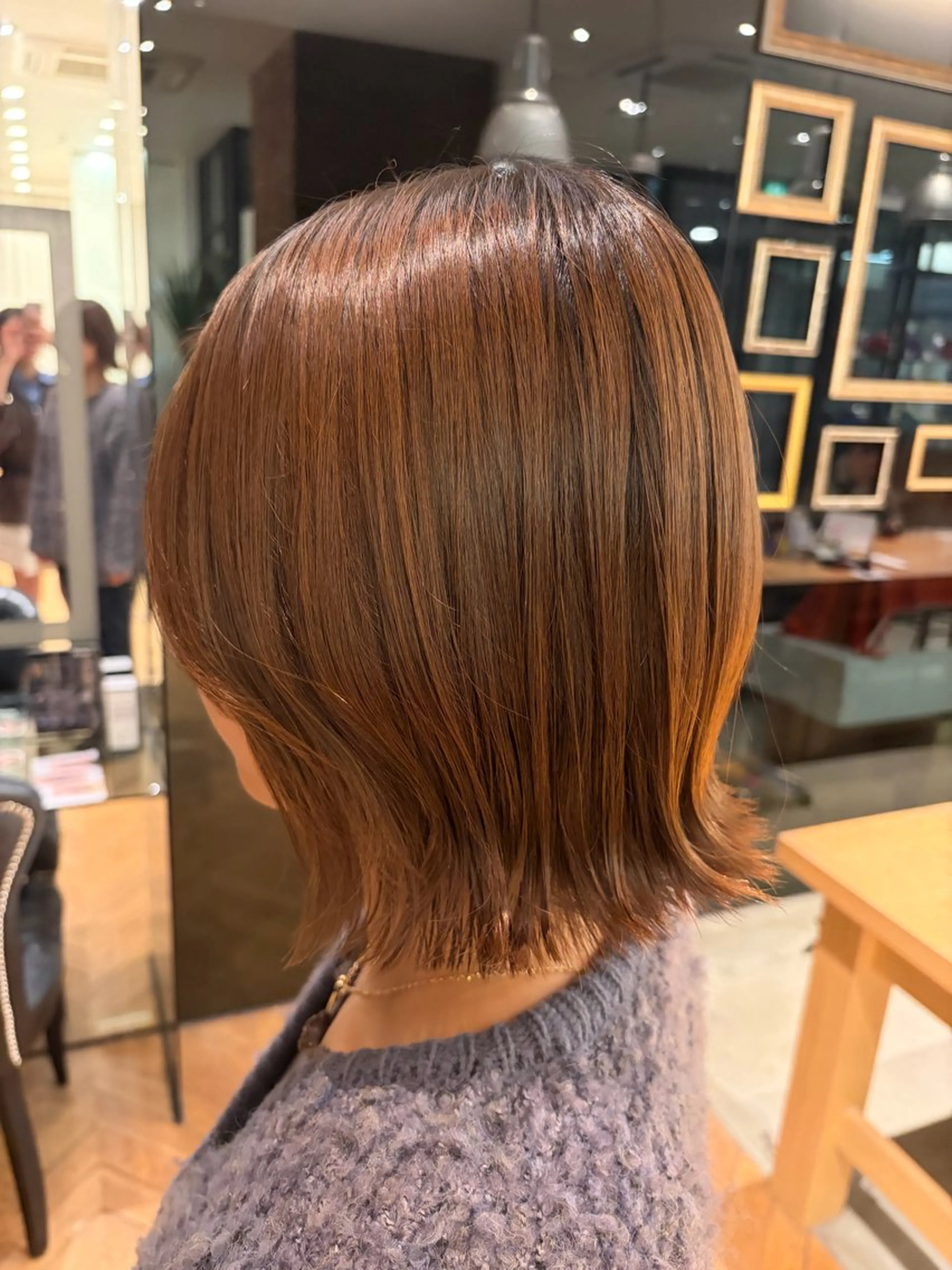 ミディアム ボブ カット 梶原 美保のヘアスタイル