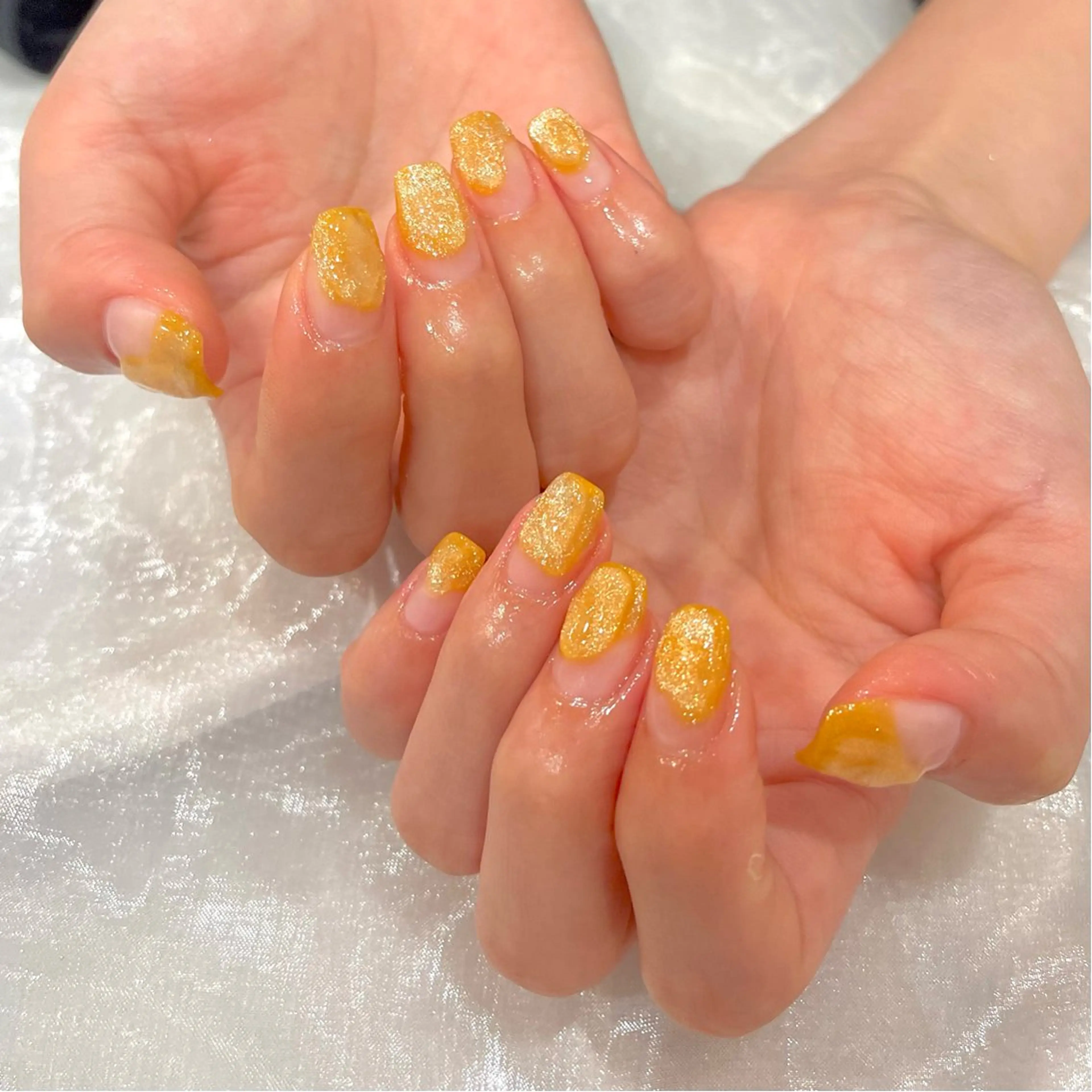 ネイル クリアネイル マグネットネイル ニュアンスネイル 夏ネイル 黄色 ハンドネイル COCO NAILのネイルデザイン