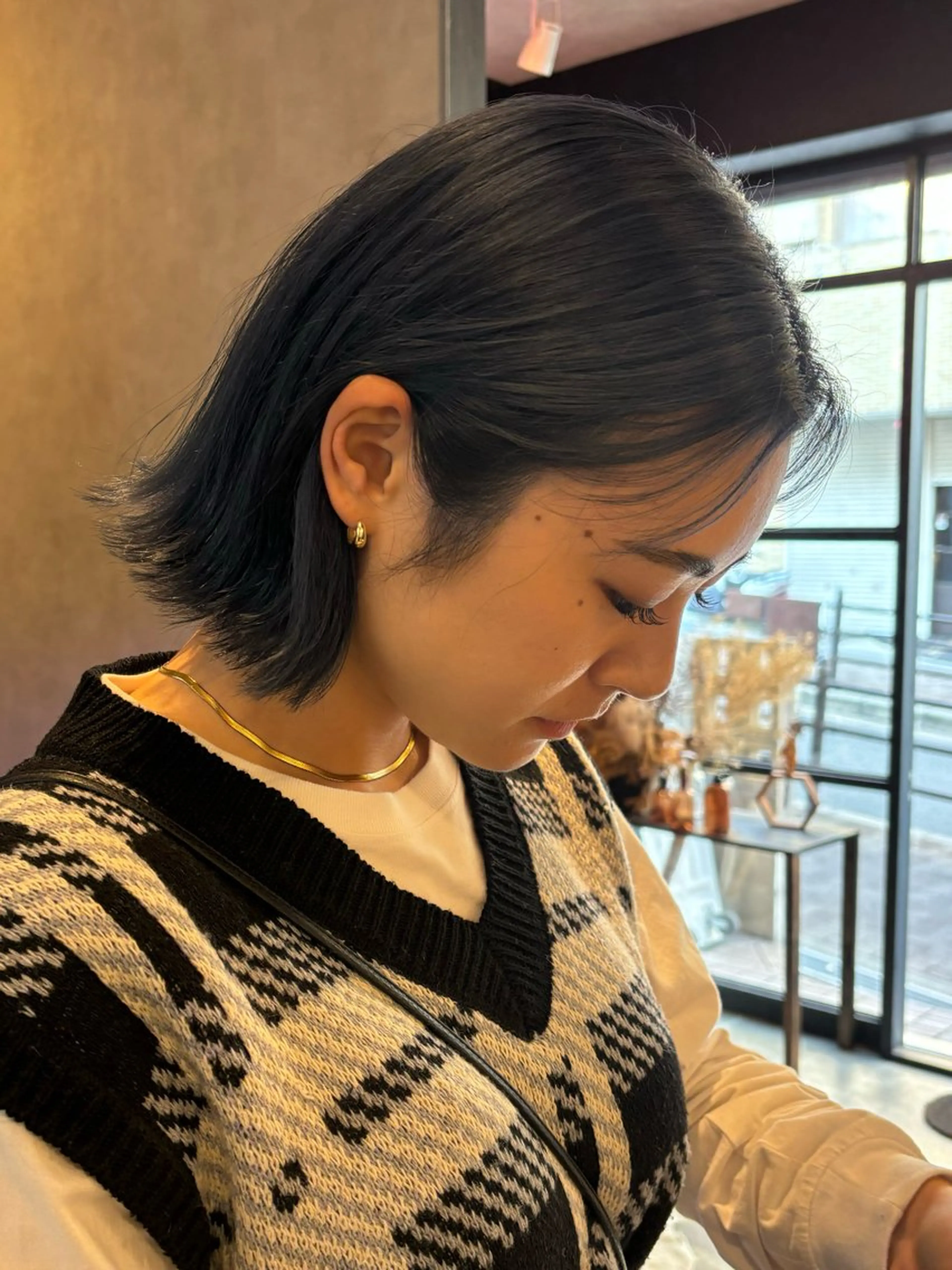 ショート カラー 【aini天王寺】 𝐚𝐢𝐫𝐢✂︎のヘアスタイル