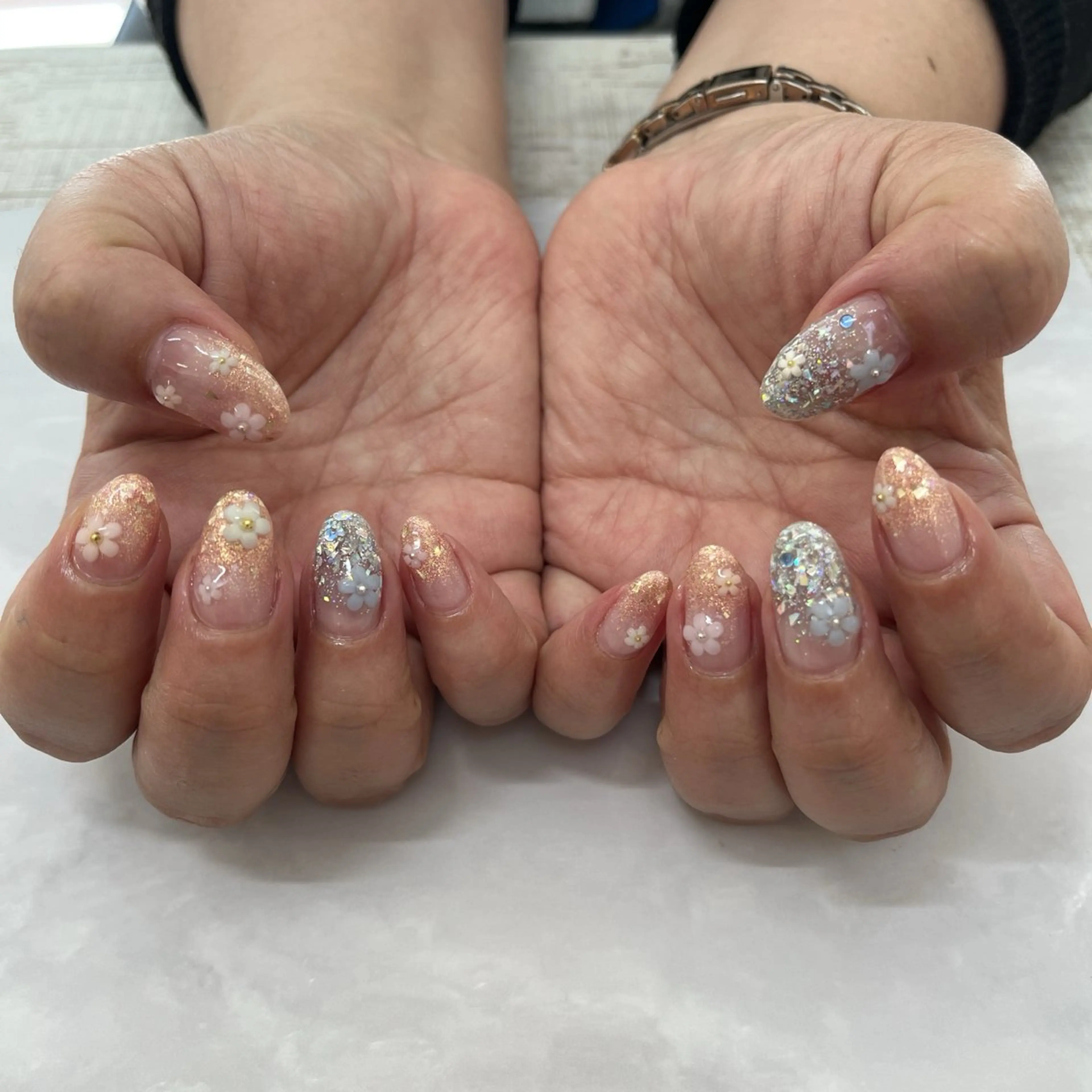 ネイル RAY NAIL 今池店 赤松のネイルデザイン