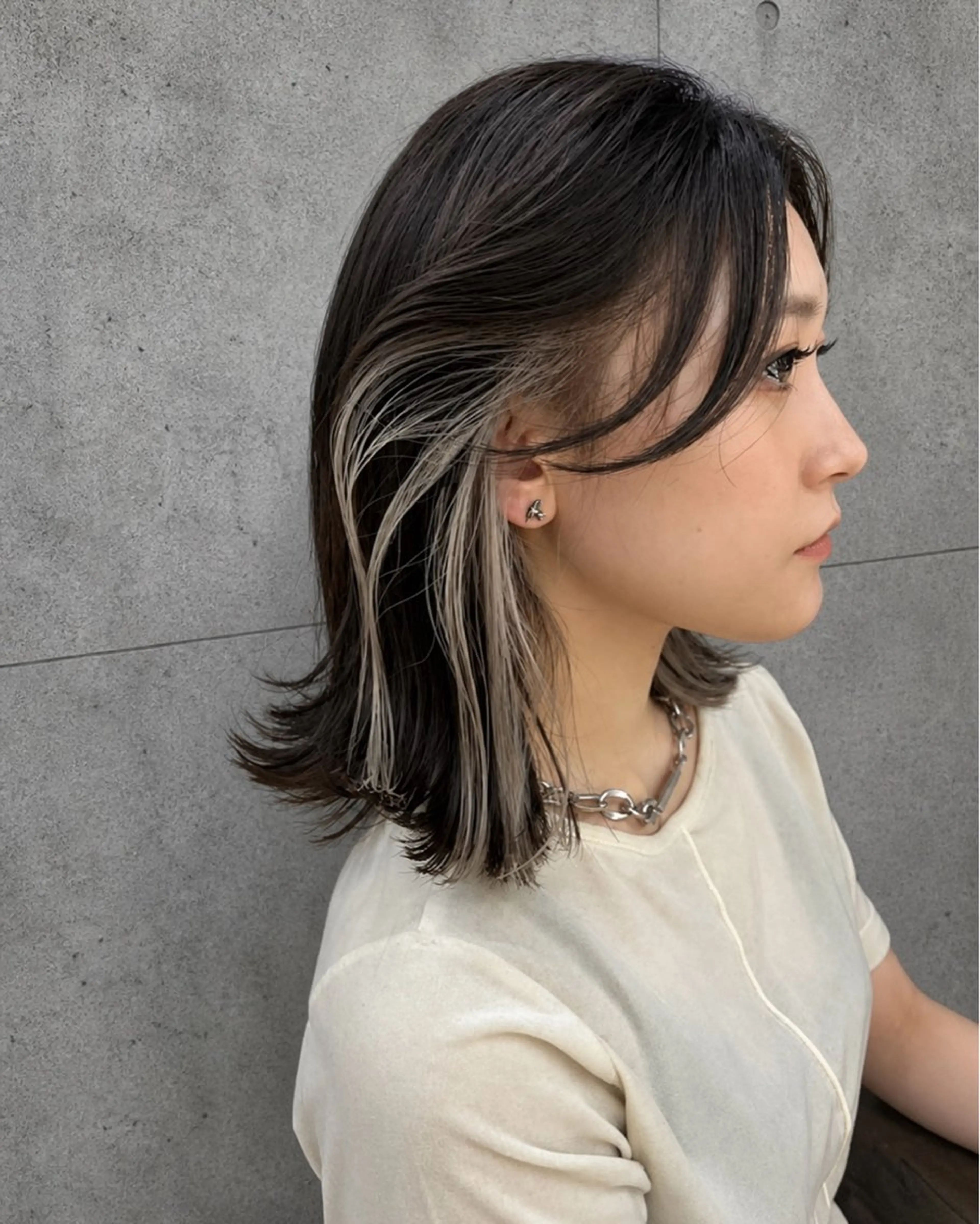 ミディアム カラー インナーカラー シルバー ヘアカラー トリートメント 萩原 凌✄のヘアスタイル
