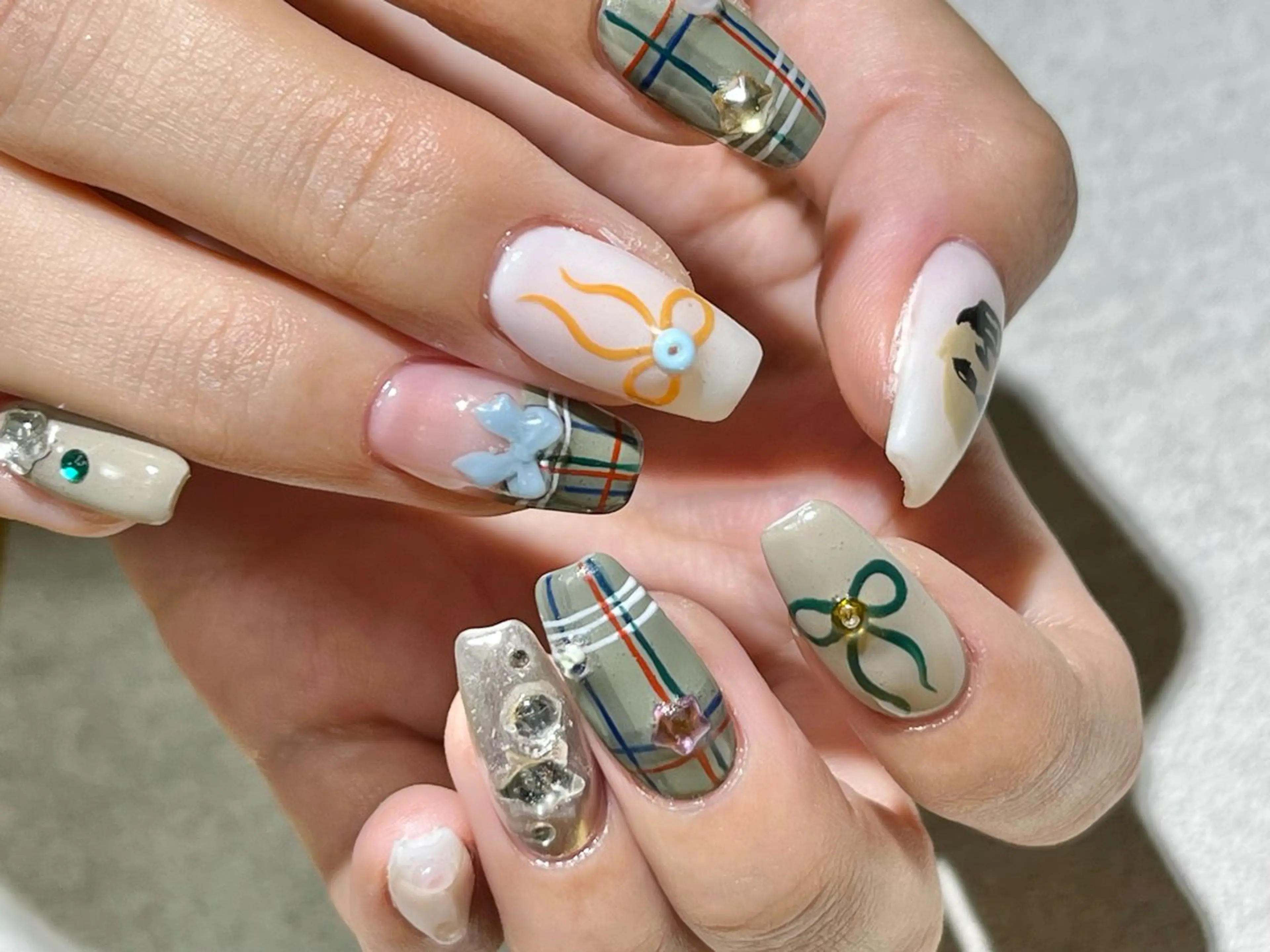 ネイル repos 金山ネイルサロンのネイルデザイン