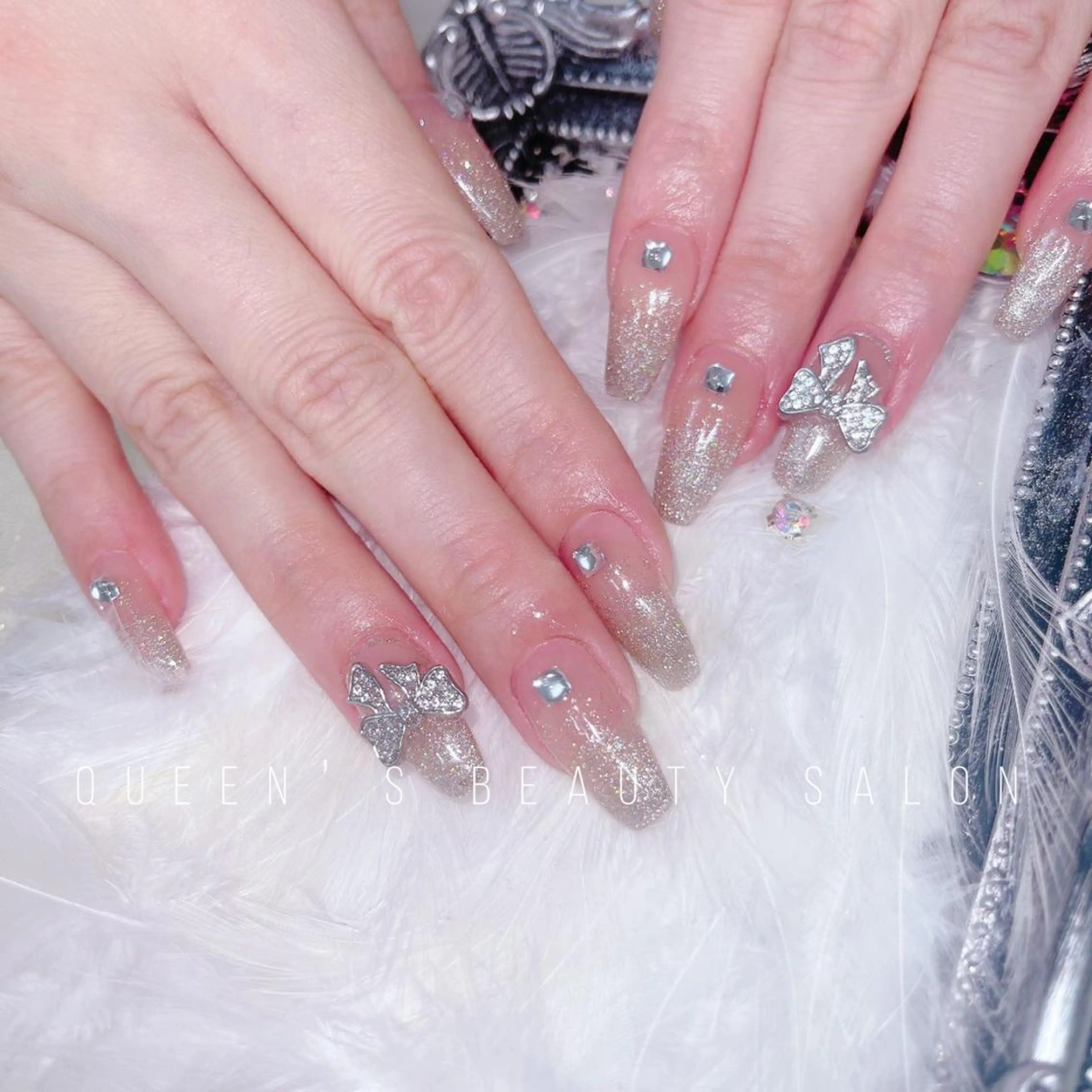 ネイル ハンドネイル Queens マオのネイルデザイン