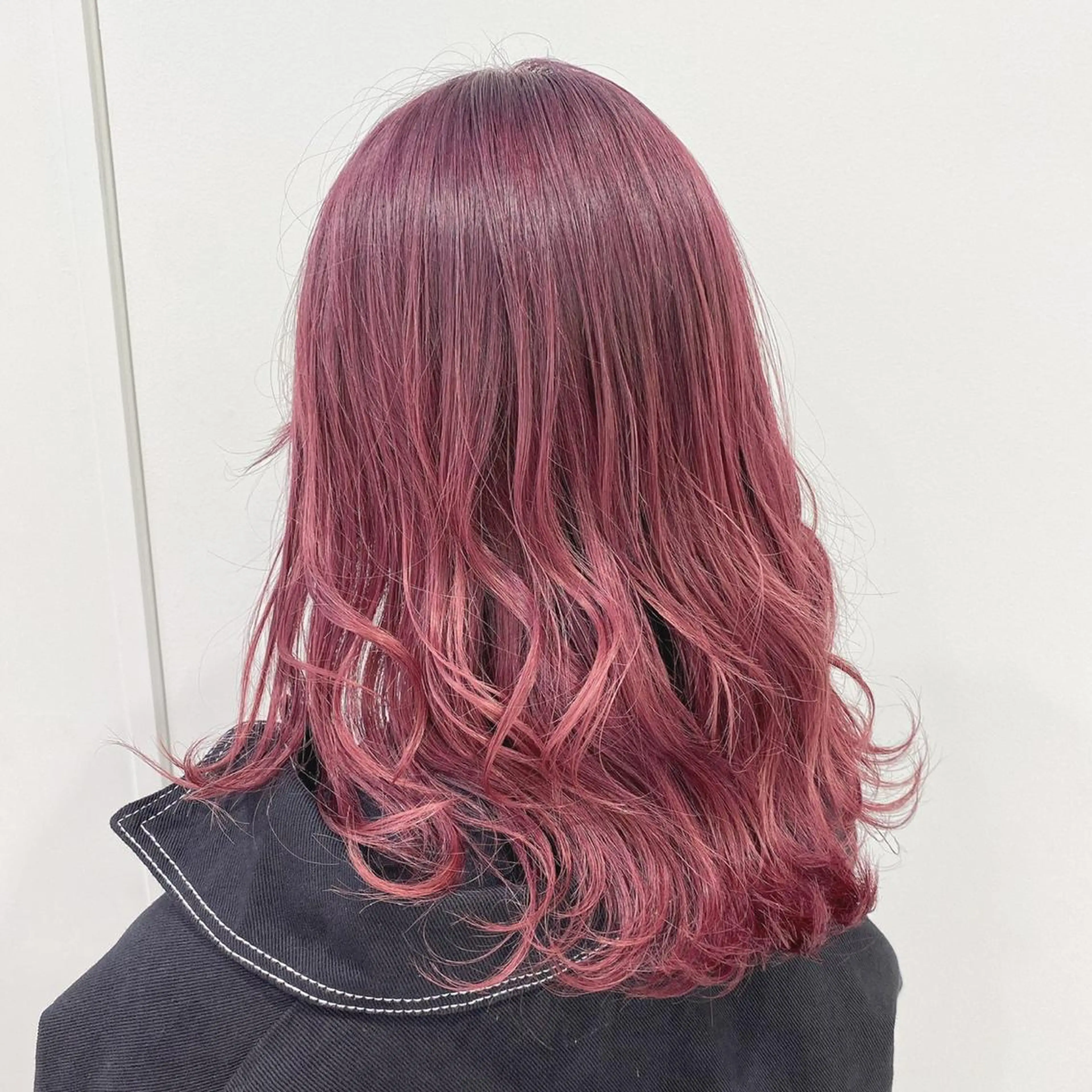 セミロング カラー エフェクトブリーチ 🌟前澤啓太朗のヘアスタイル