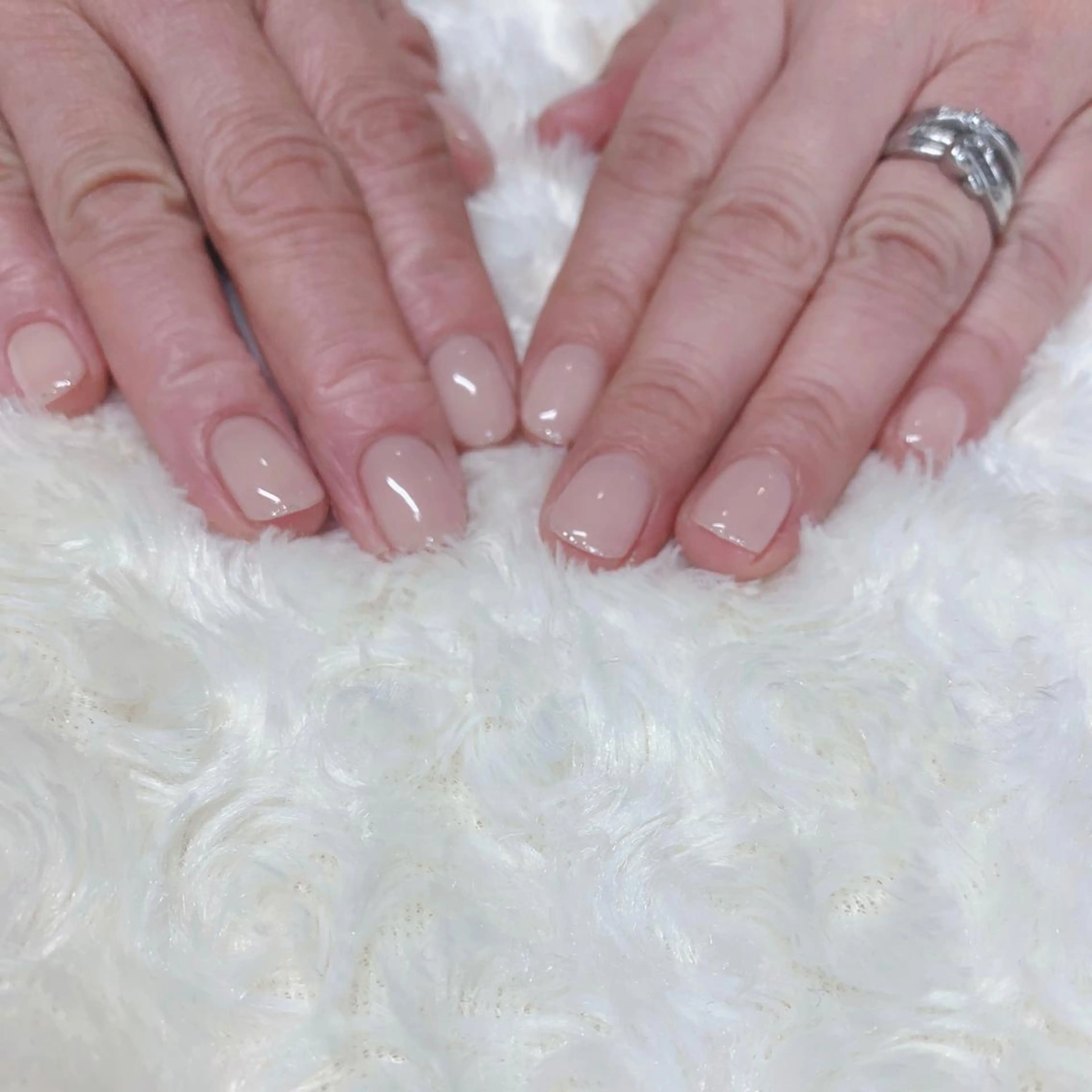 カラー ネイル Cozy_ ilumのネイルデザイン