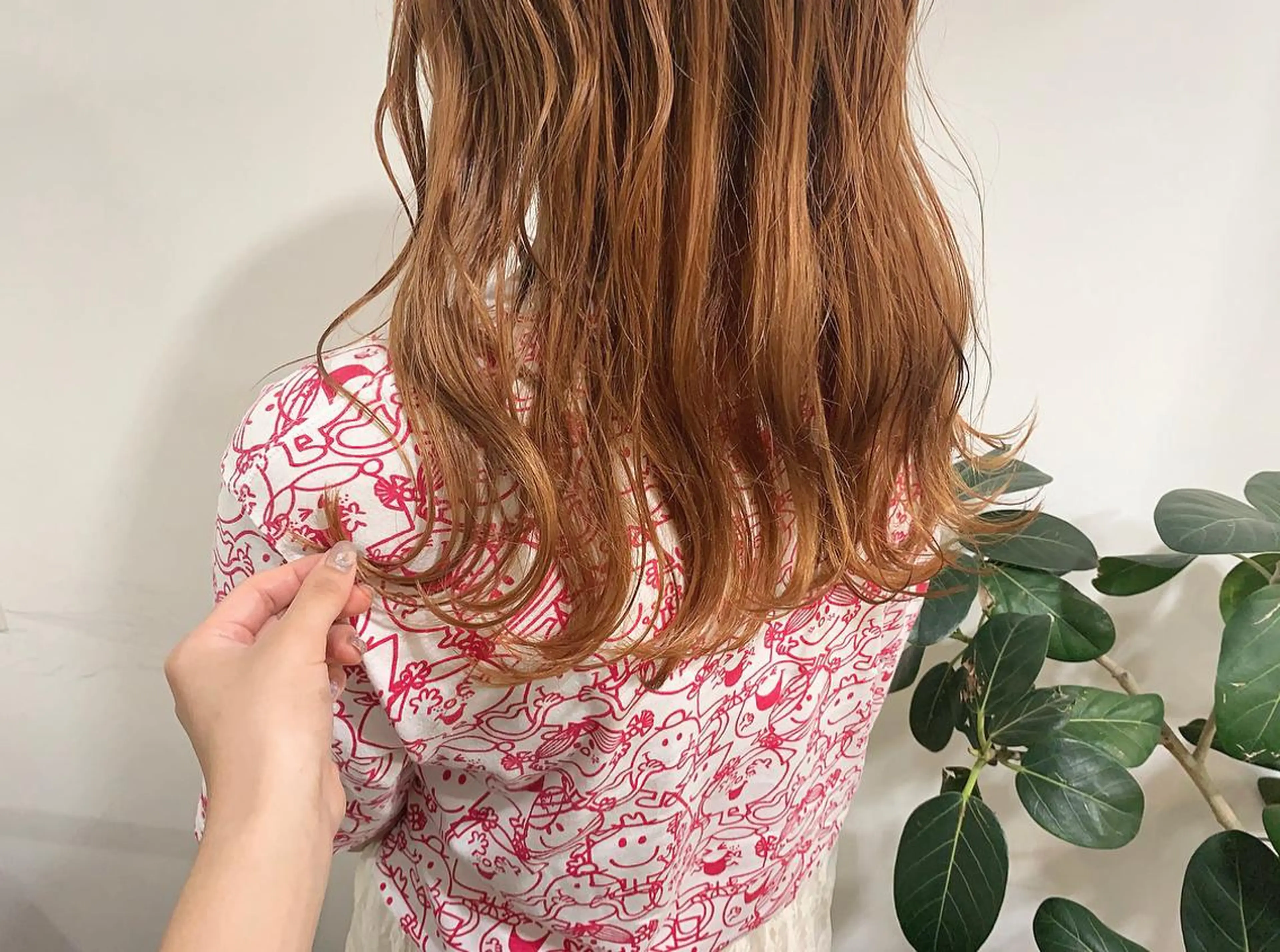 ロング カラー ヘアアレンジ ベージュカラー オレンジ オレンジベージュ ヘアカラー たかいわ みきのヘアスタイル