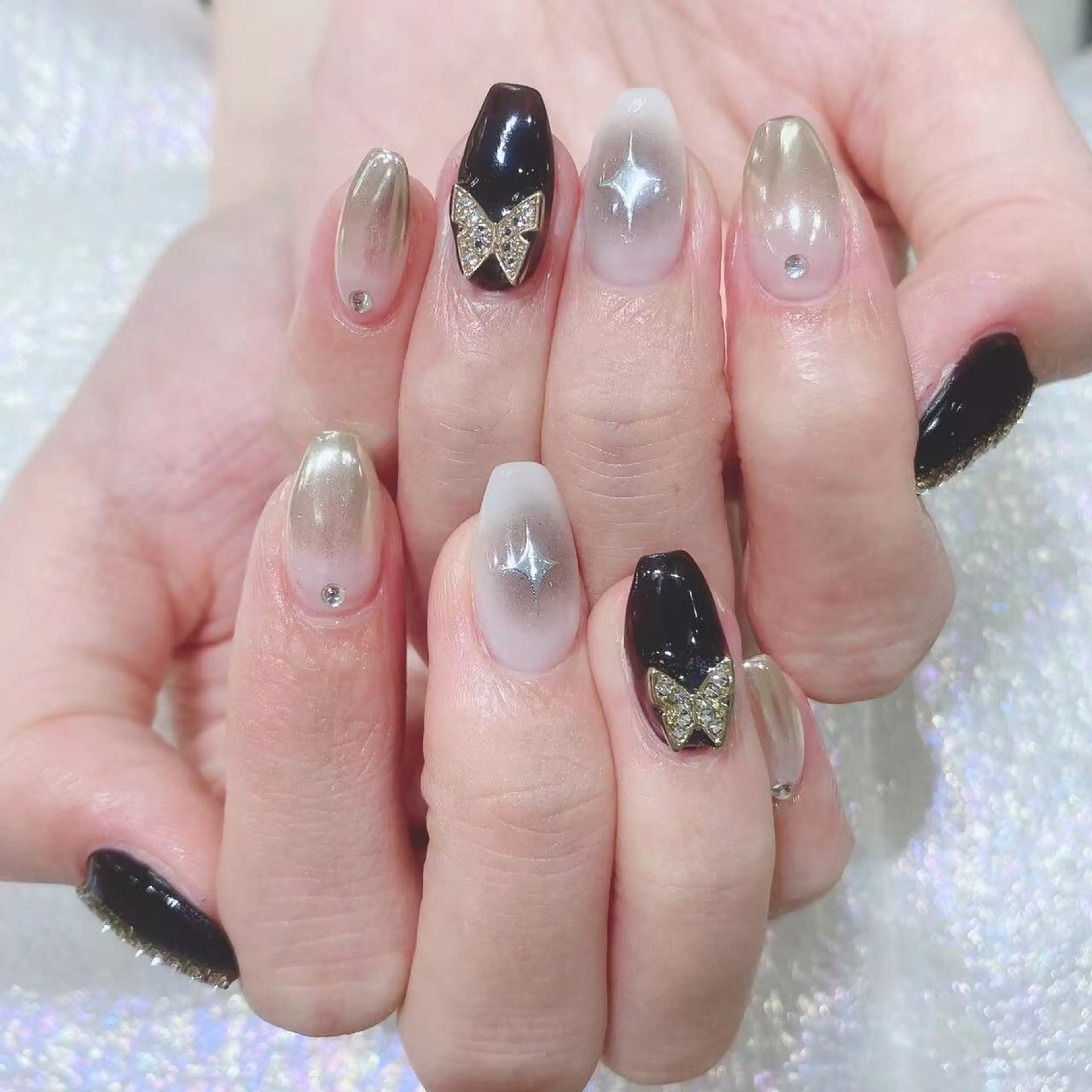 ネイル ハンドネイル Queens ひなのネイルデザイン